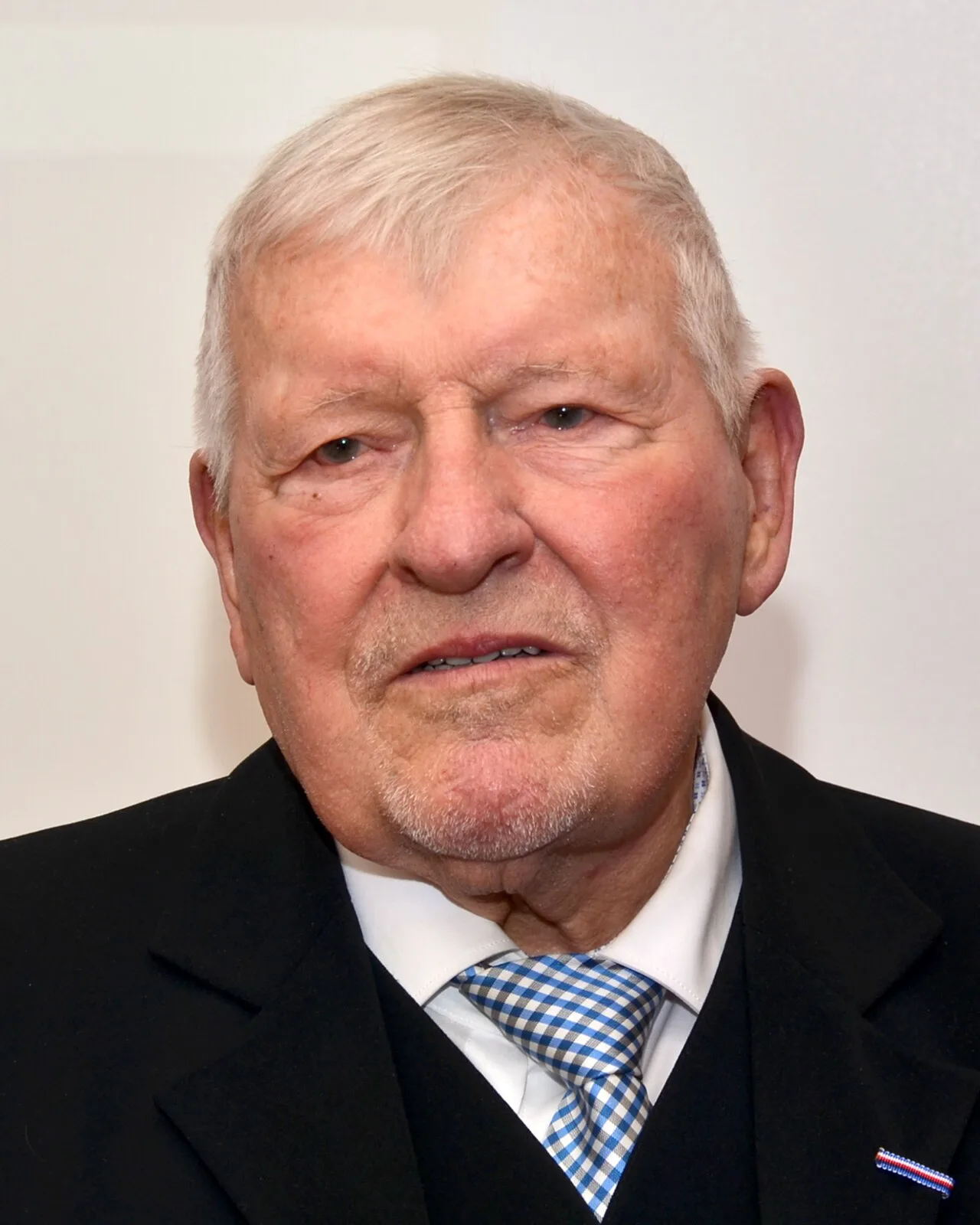 Porträt von Miroslav Kusý (1931–2019) – Gedenkseite