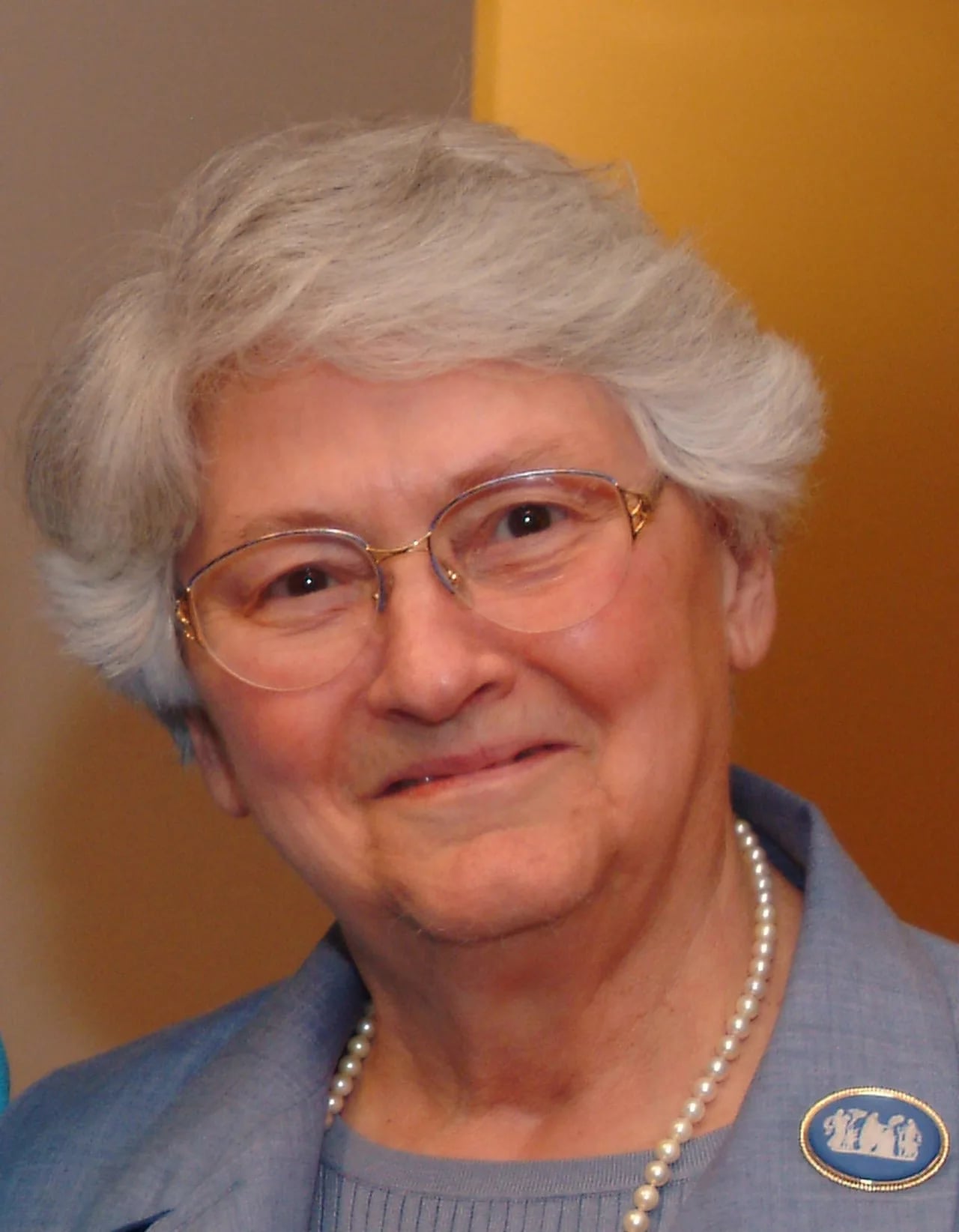 Portrait of Mary Lowe Good (1931–2019) – memorial page