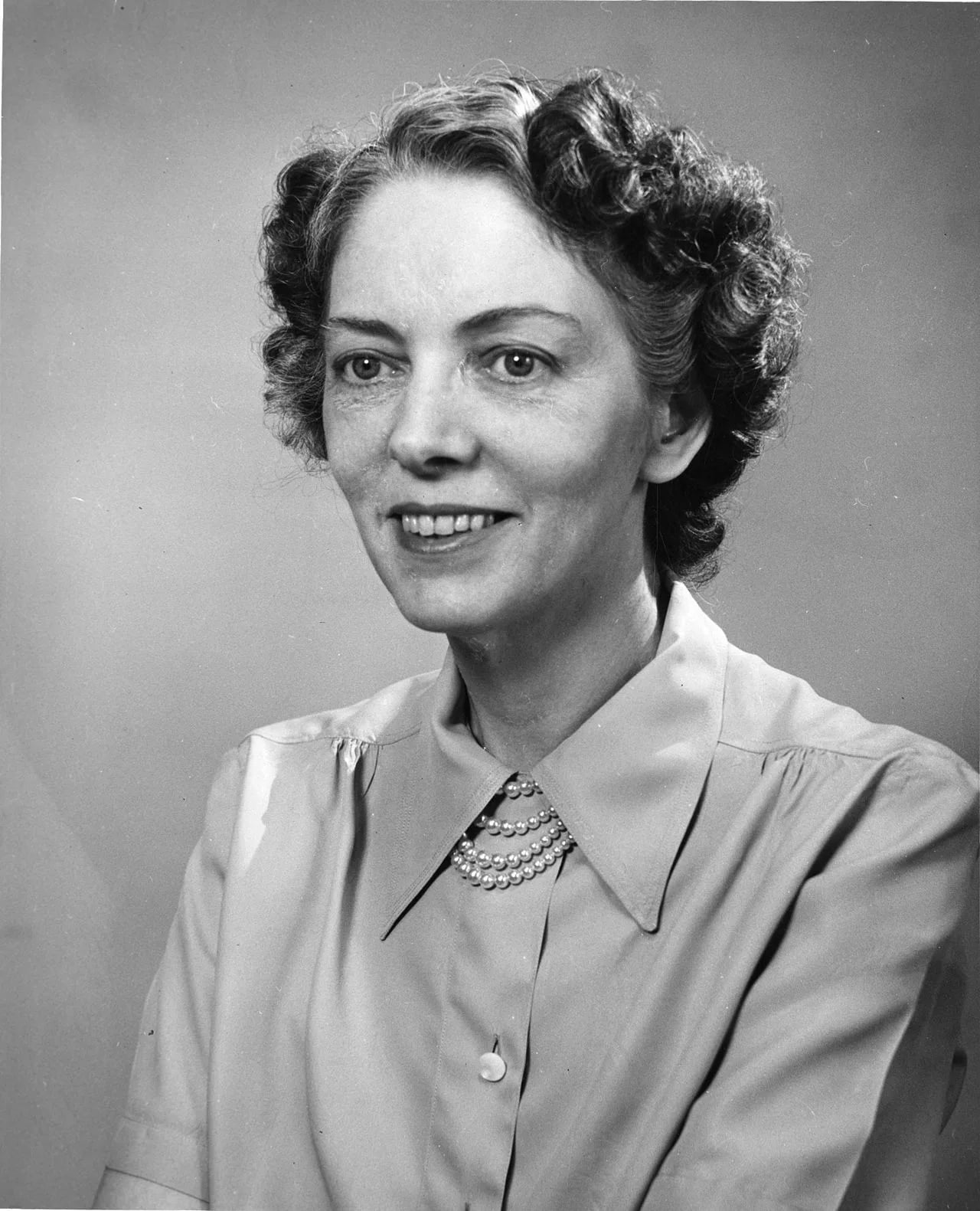 Portrait of Jane Stafford (1899–1991) – memorial page