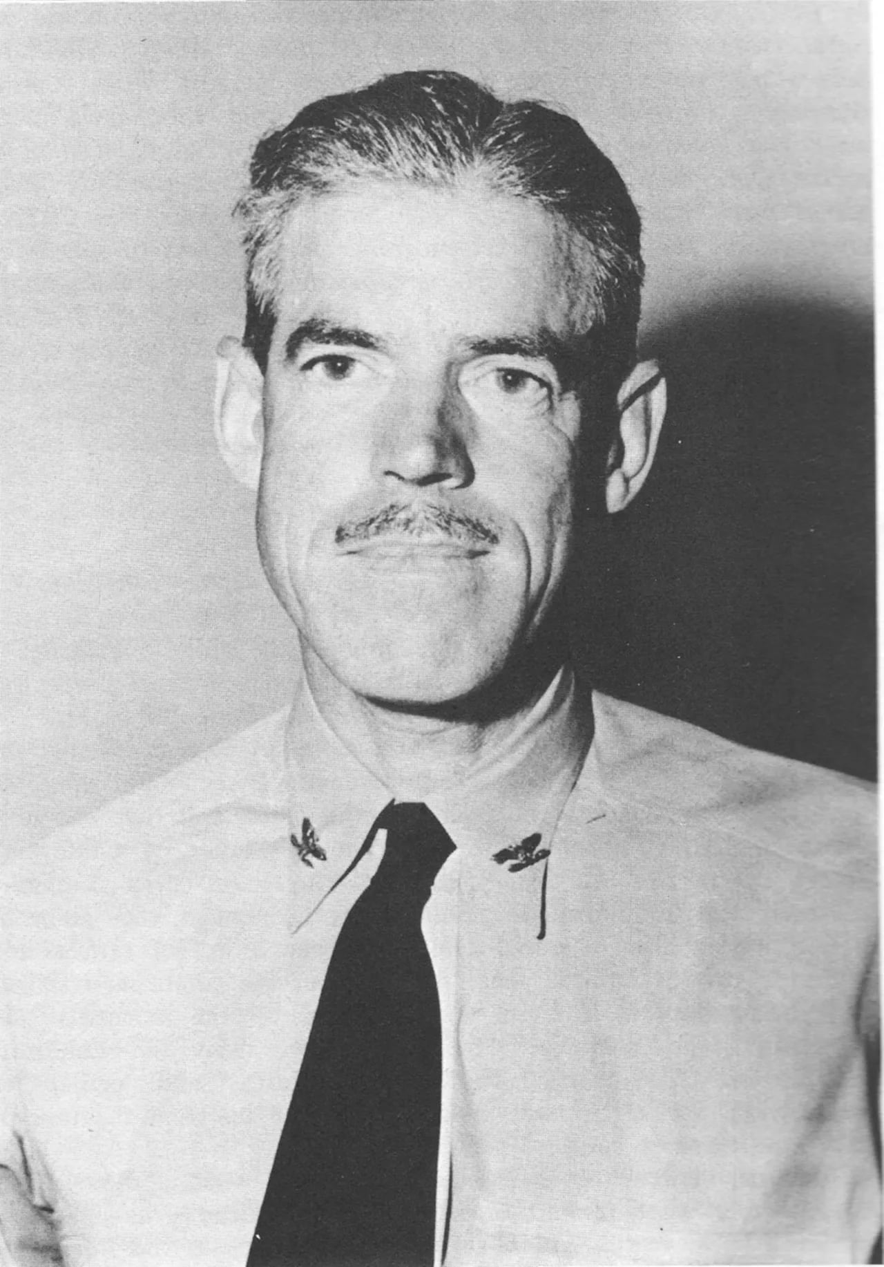 Porträt von Sherman Everett Burroughs Jr. (1903–1992) – Gedenkseite