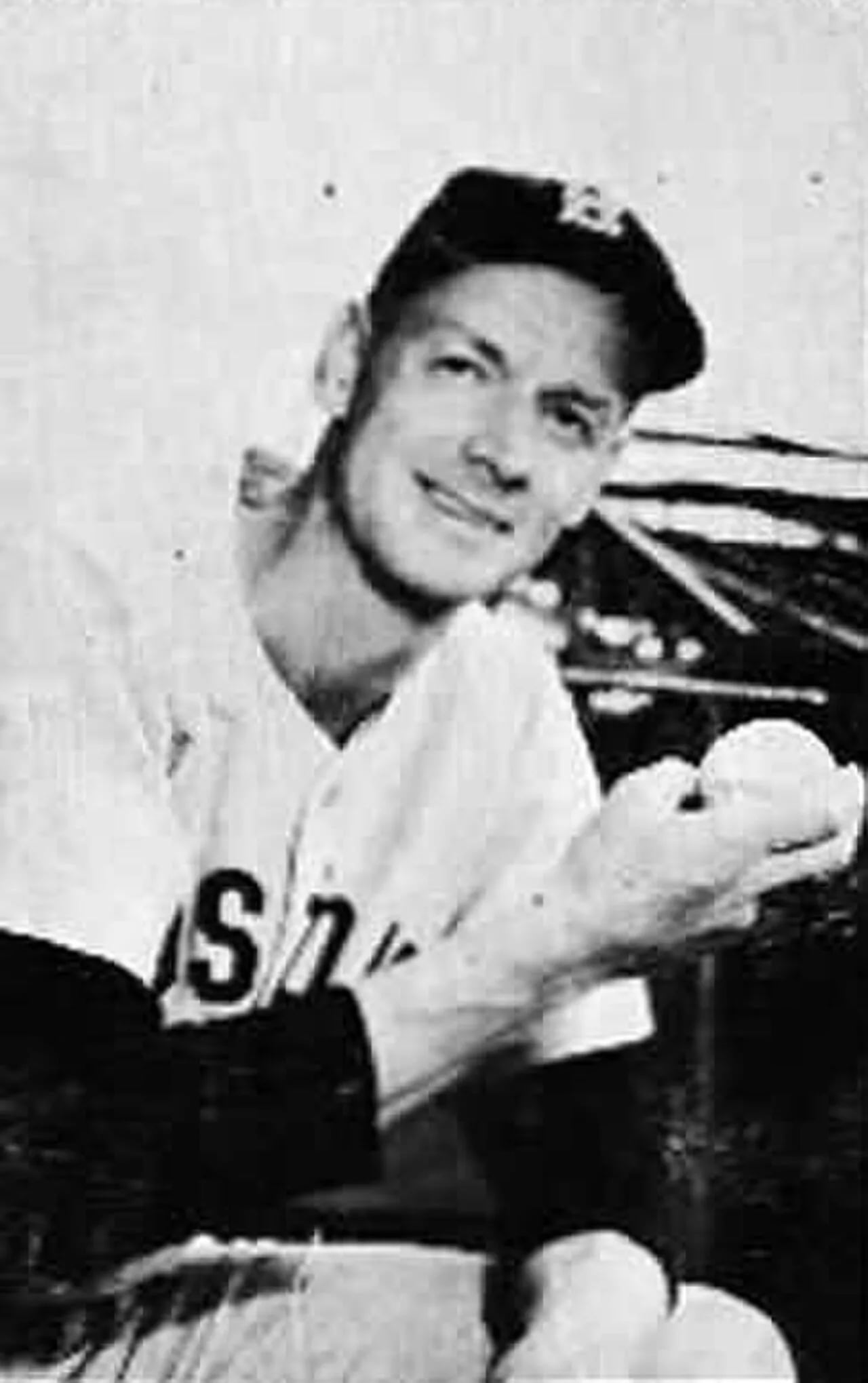 Portrait of Sid Hudson (1915–2008) – memorial page