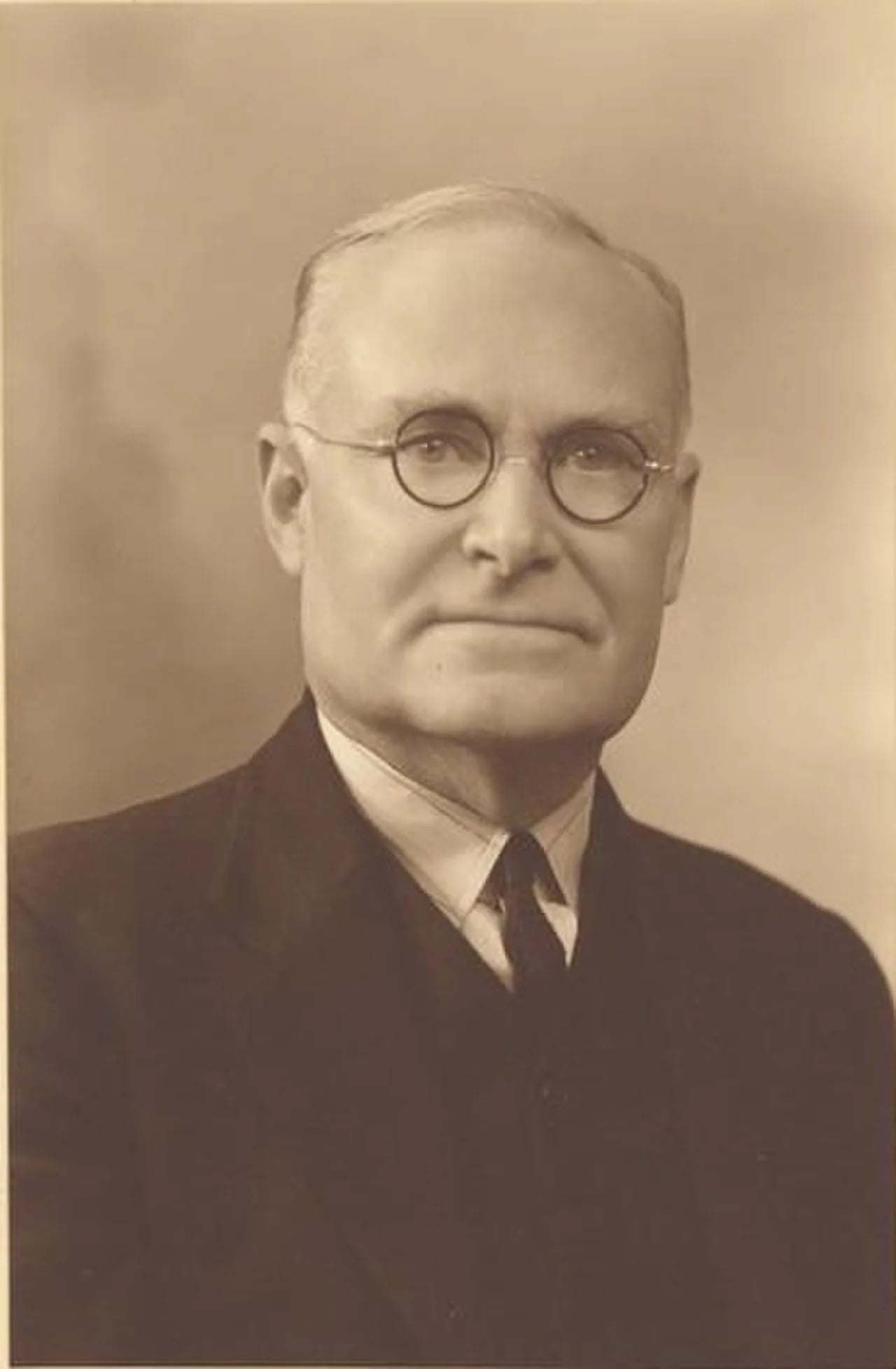 Portrait of Sid O'Flaherty (1886–1967) – memorial page