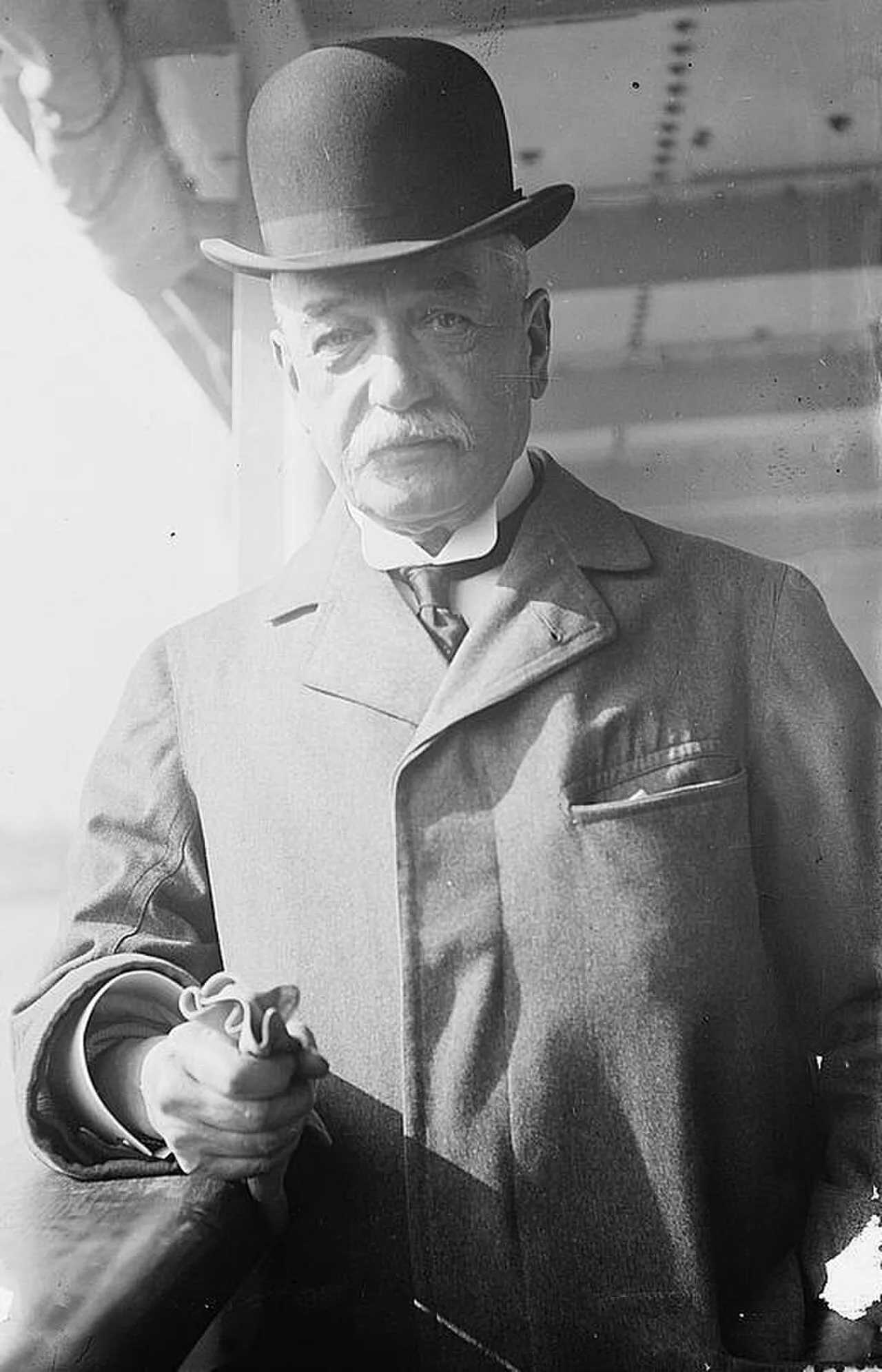 Portrait of Sir Charles Johnston, 1st Baronet (1848–1933) – memorial page