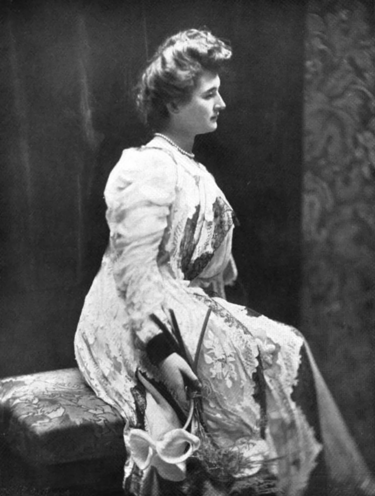 Portrait of Lilian Marie May (1863–1958) – memorial page