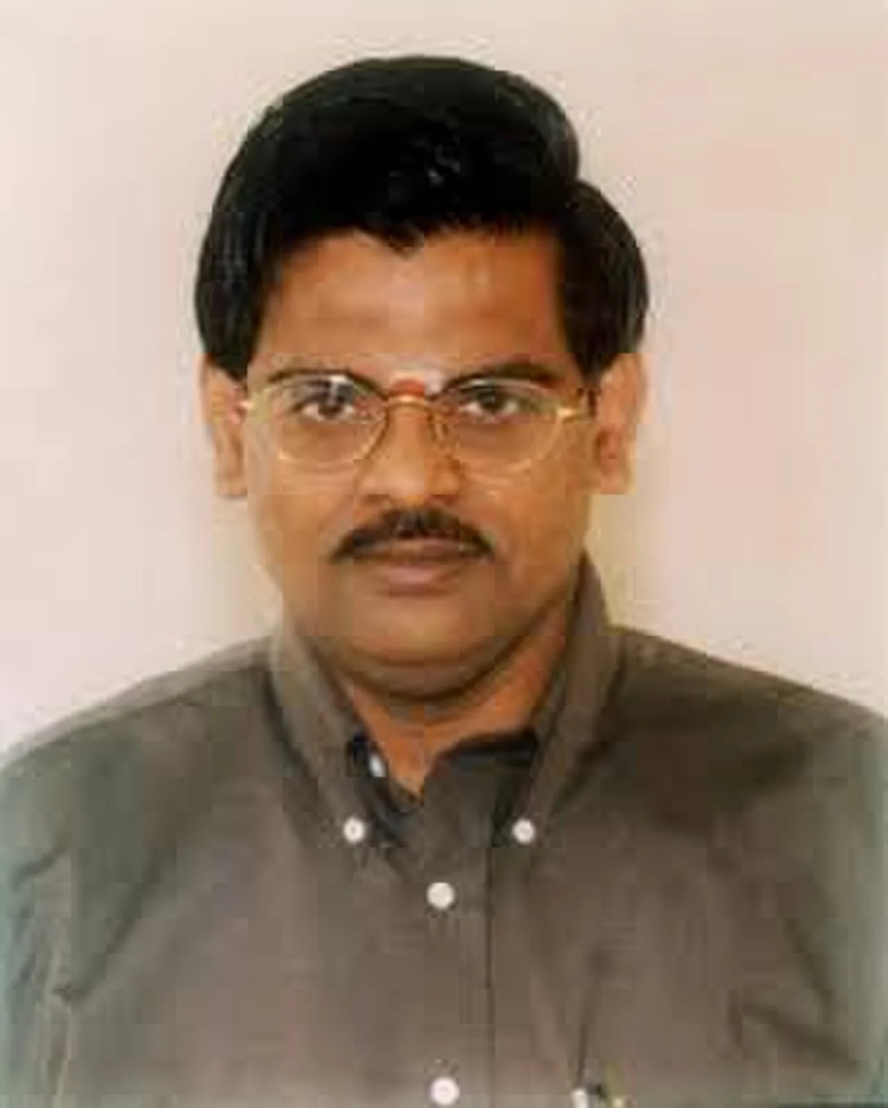 Porträt von Sirivennela Sitaramasastri (1955–2021) – Gedenkseite