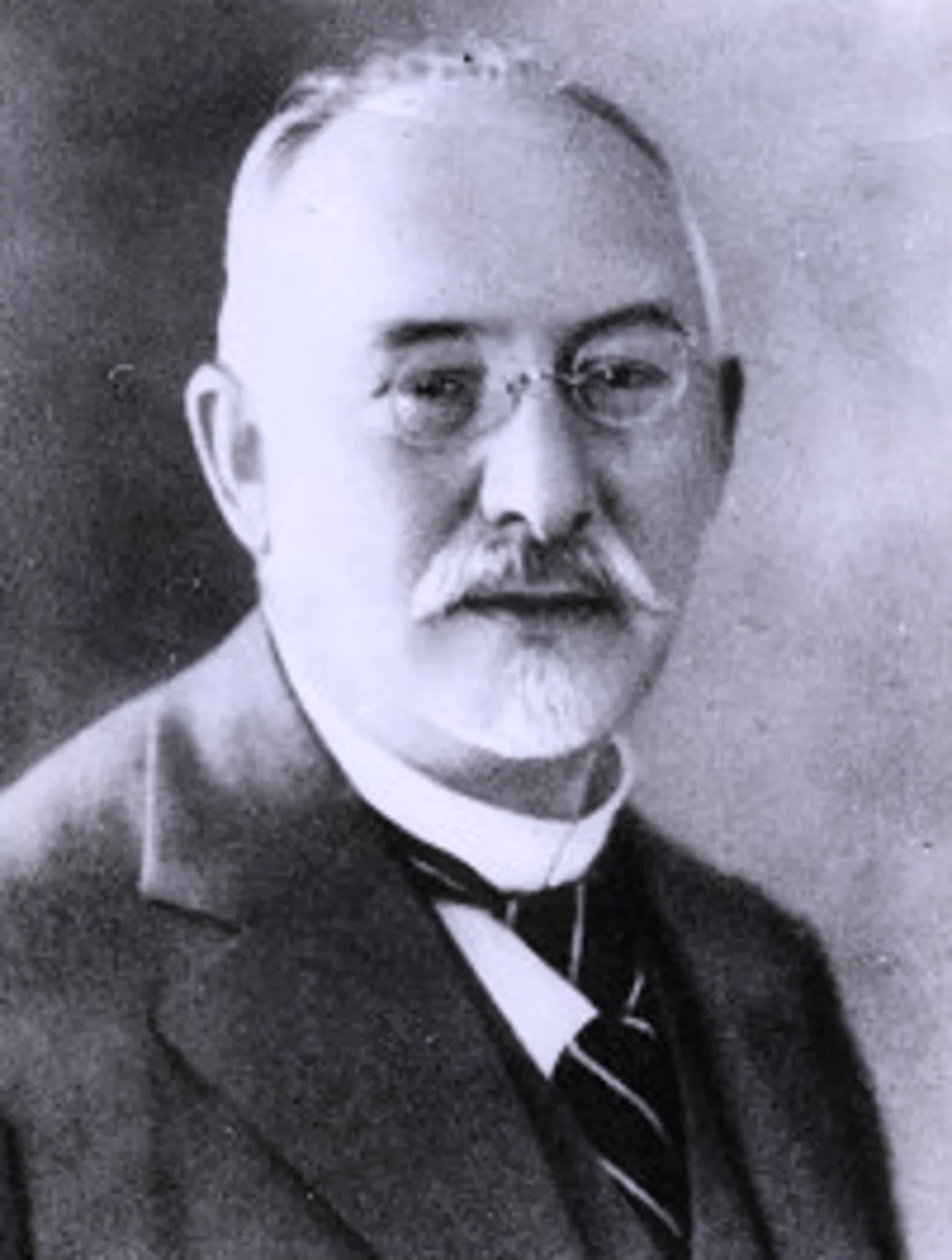 Portrait of Aron Freimann (1871–1948) – memorial page