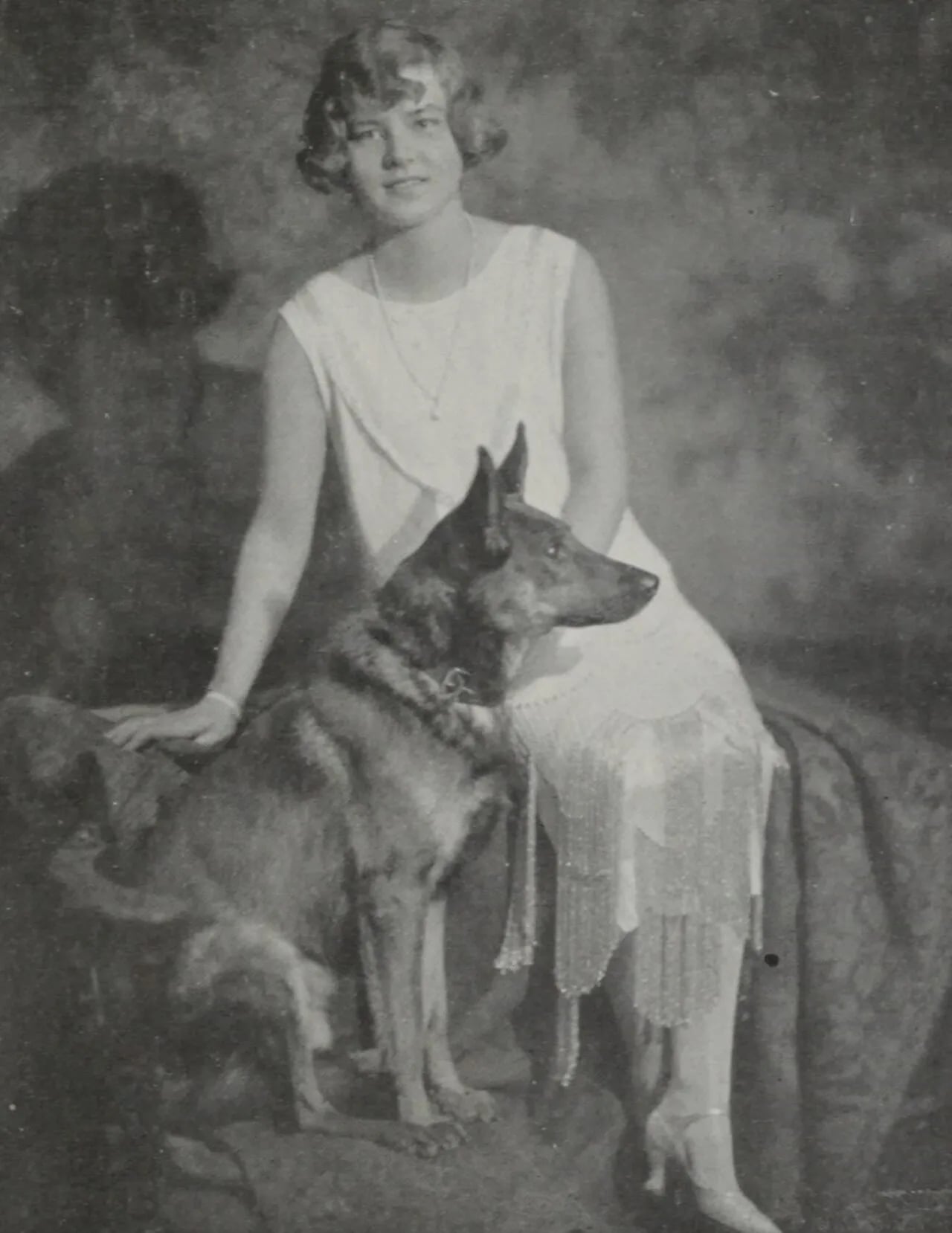 Porträt von Hissa Gräfin von Hatzfeldt (1906–1985) – Gedenkseite