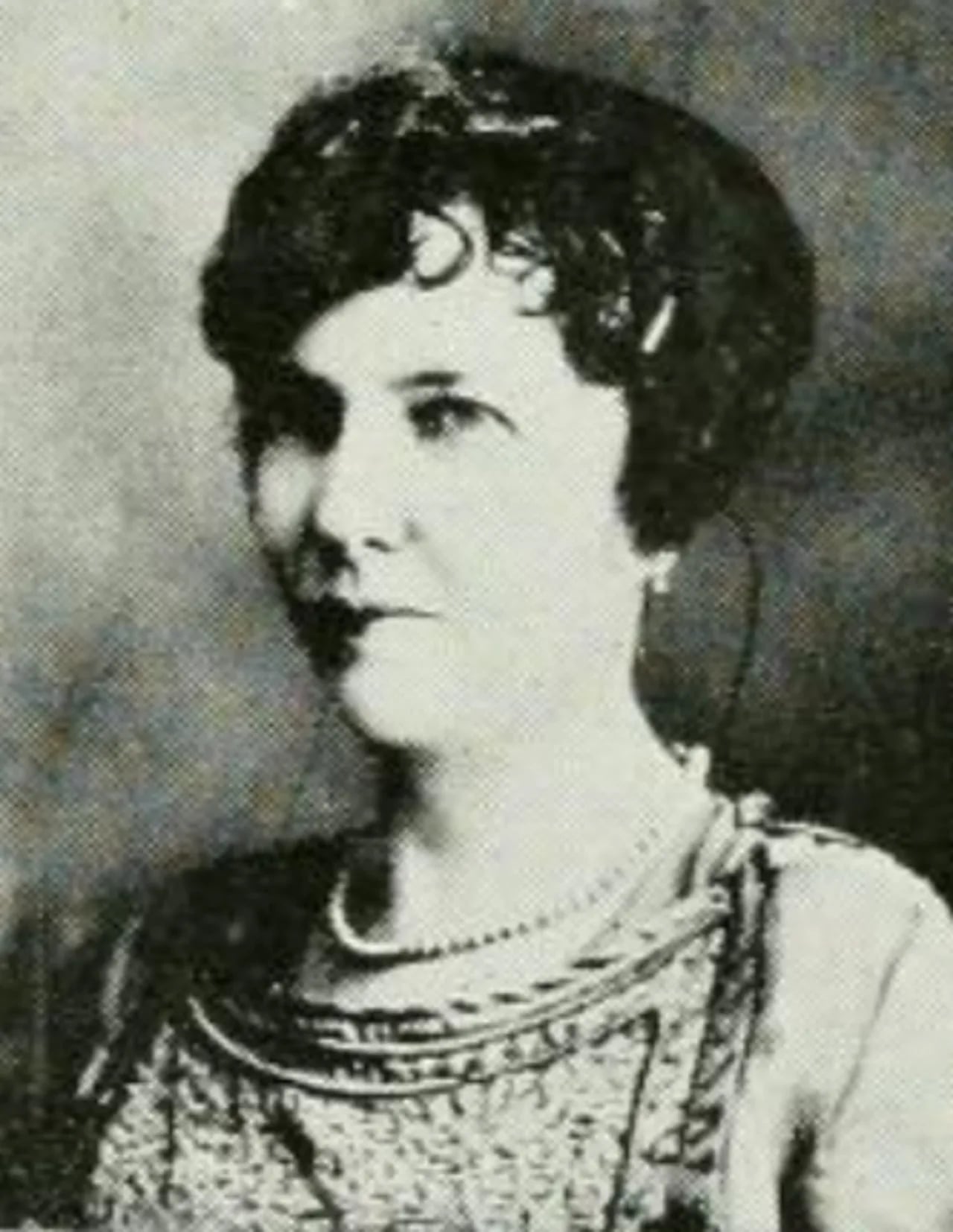 Portrait of Milagros Benet de Mewton (1868–1948) – memorial page