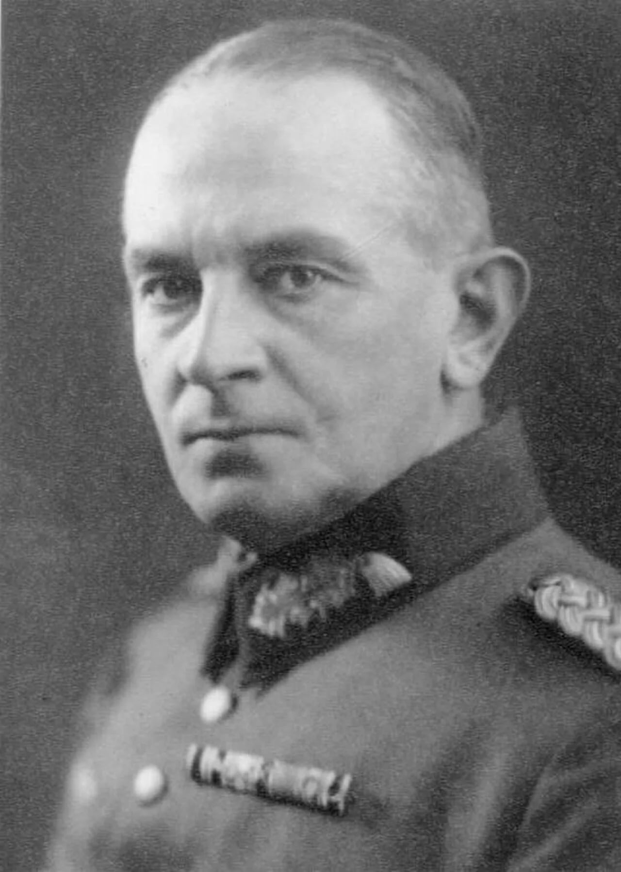 Portrait of Christian Hansen (1885–1972) – memorial page