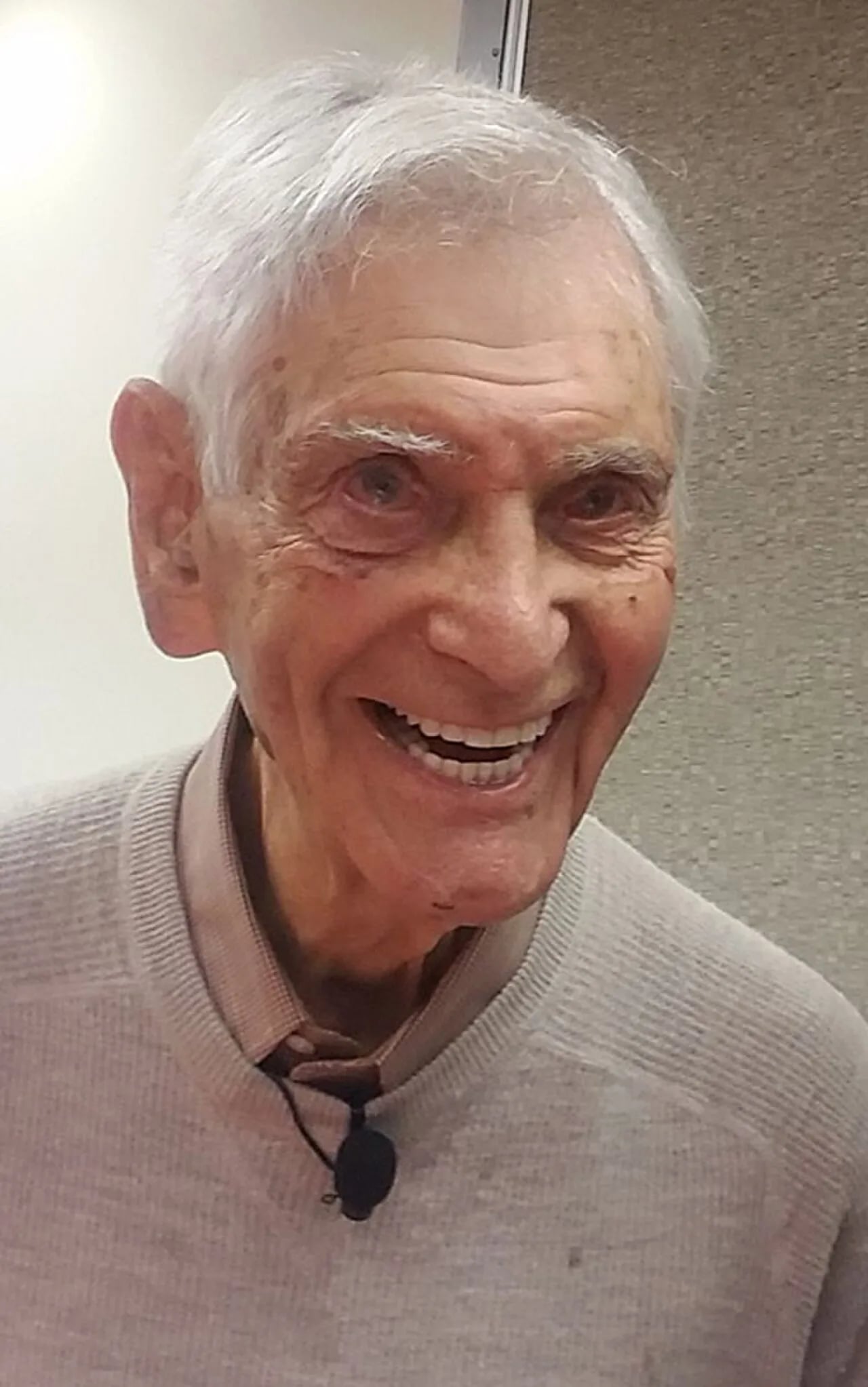 Portrait of Sonny Fox (1925–2021) – memorial page