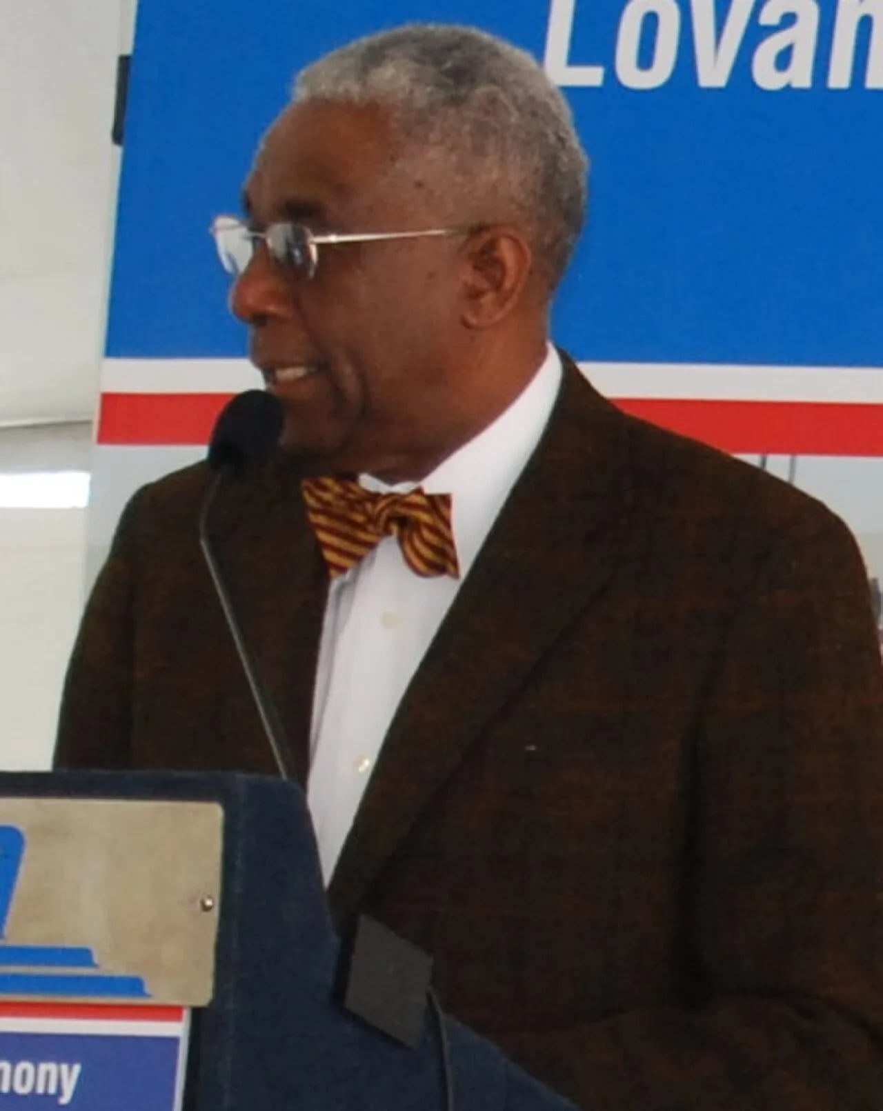 Portrait of Leon Finney Jr. (1938–2020) – memorial page