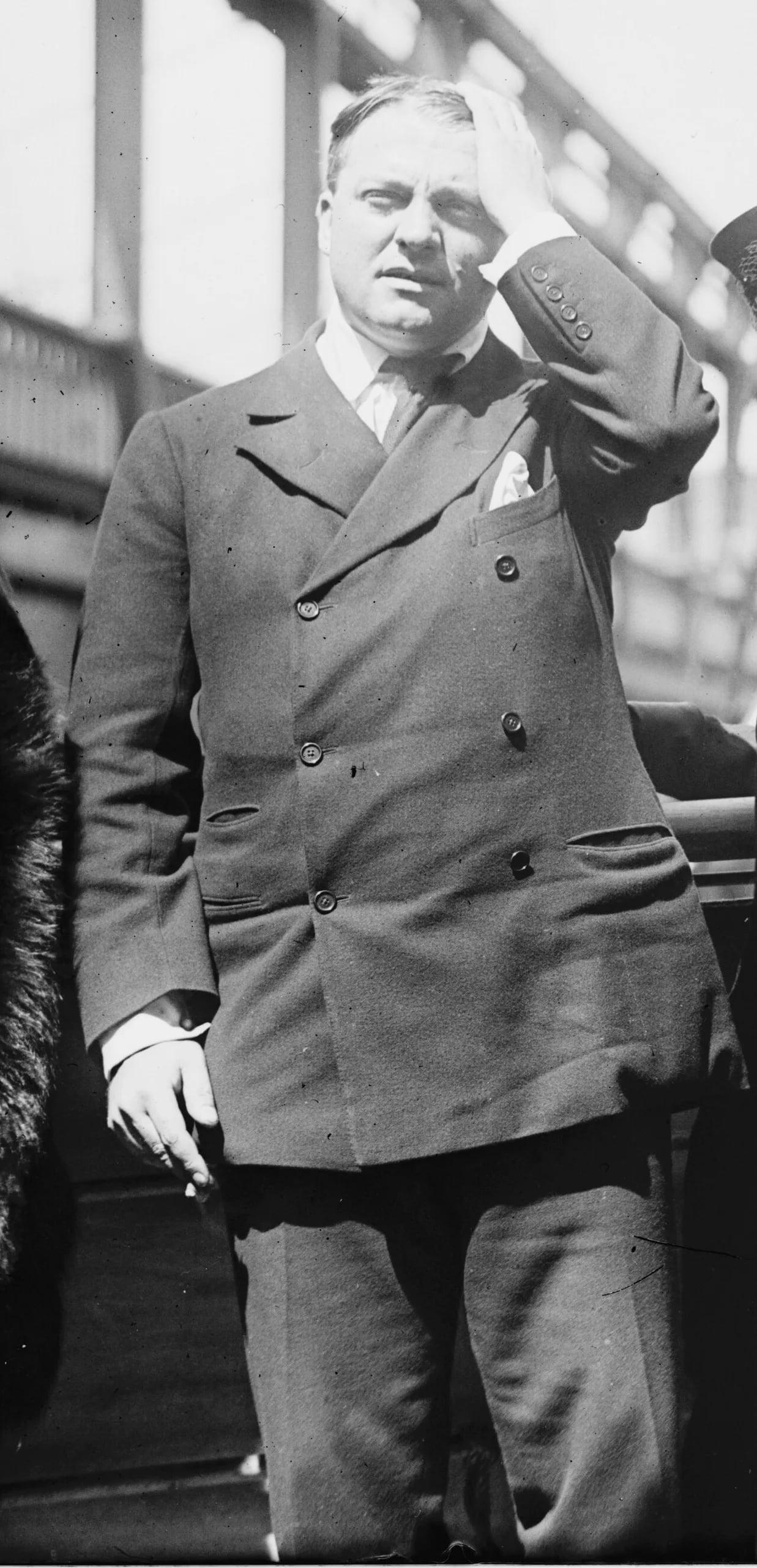 Porträt von William Montagu, 9th Duke of Manchester (1877–1947) – Gedenkseite