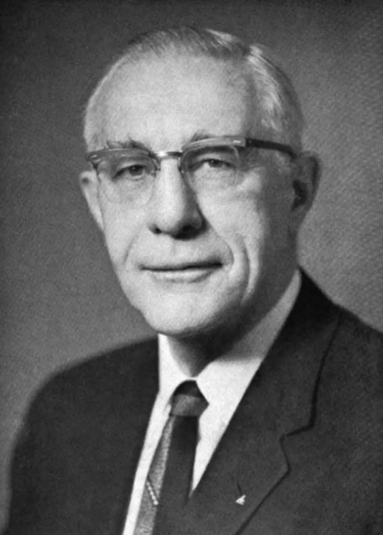 Portrait of Stafford King (1893–1970) – memorial page