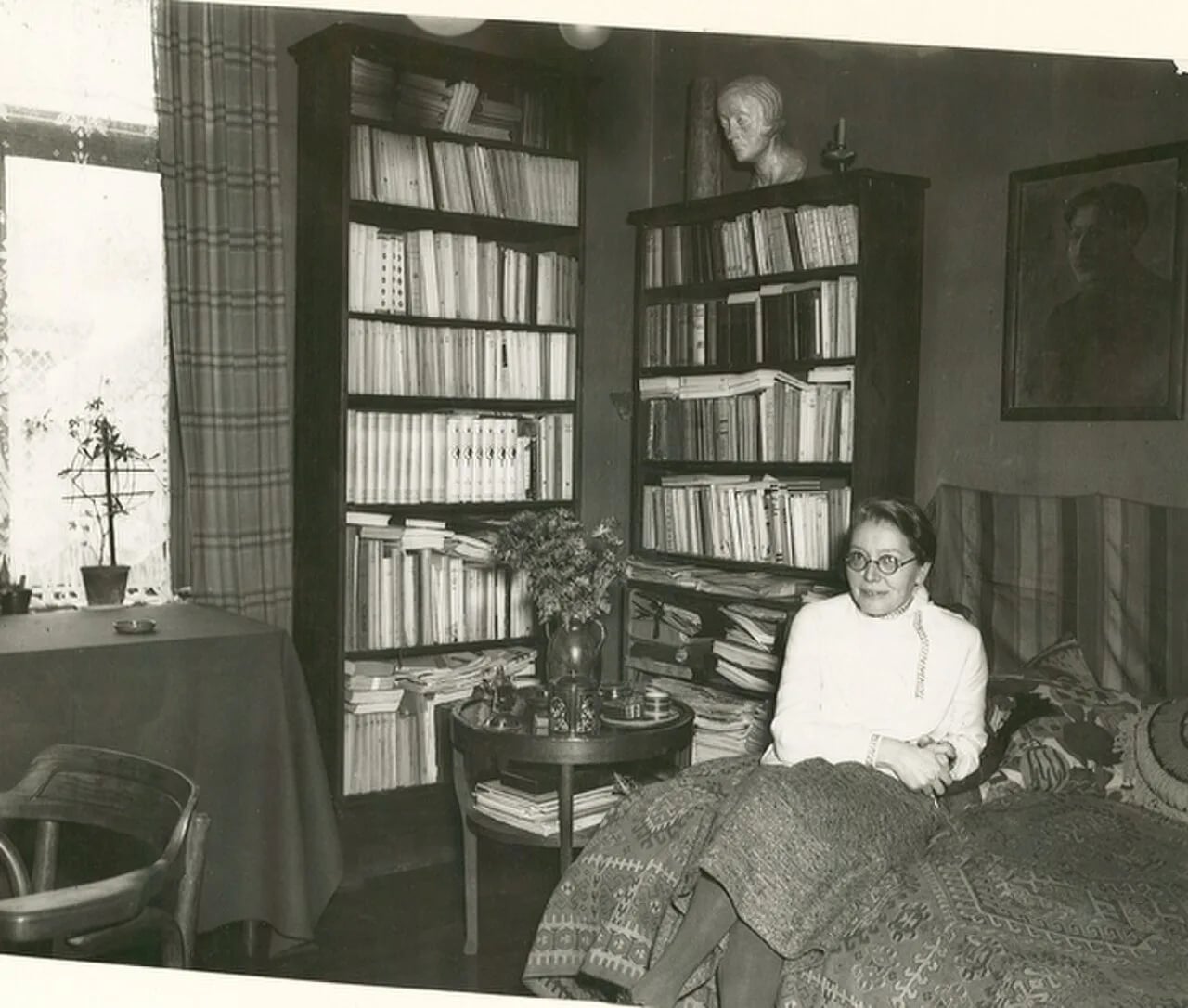 Portrait of Caro Olden (1887–1981) – memorial page