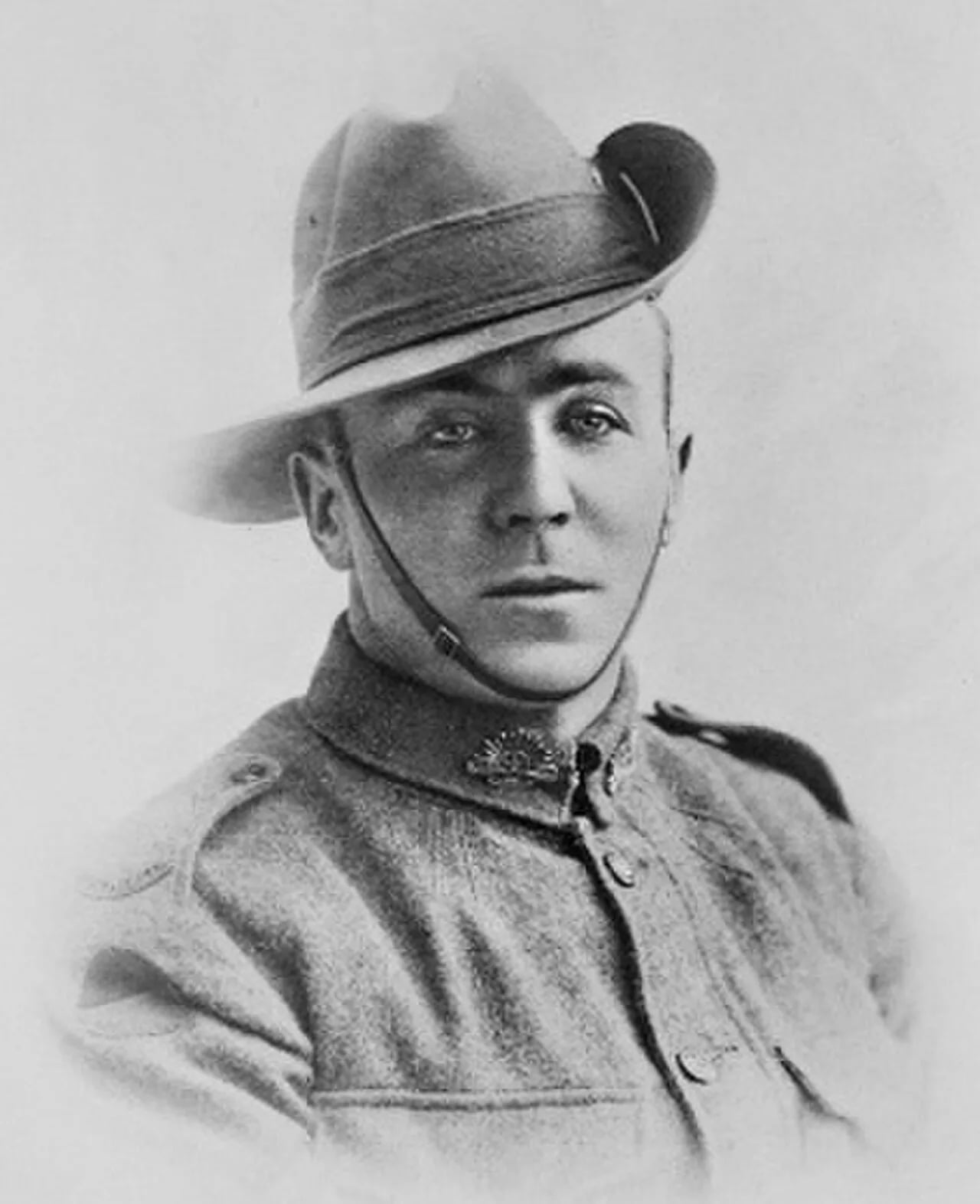 Portrait of Stanley McDougall (1889–1968) – memorial page