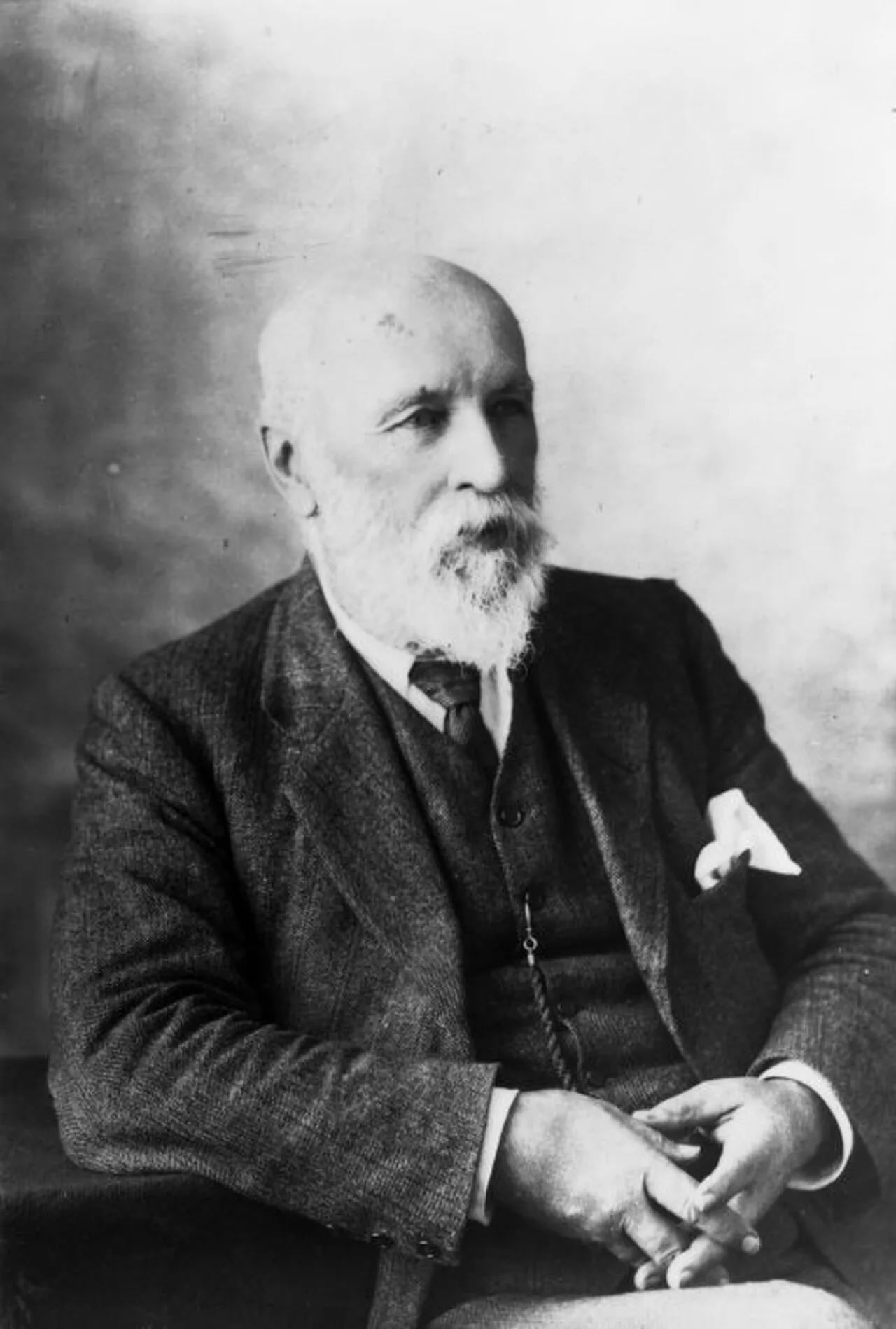 Portrait of Percy Smith (1840–1922) – memorial page
