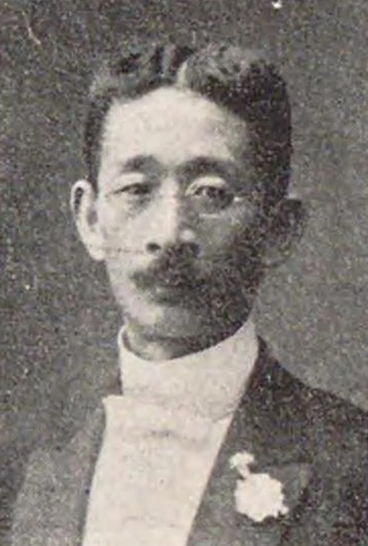 Portrait of Katsusaku Ayuba (1877–1952) – memorial page