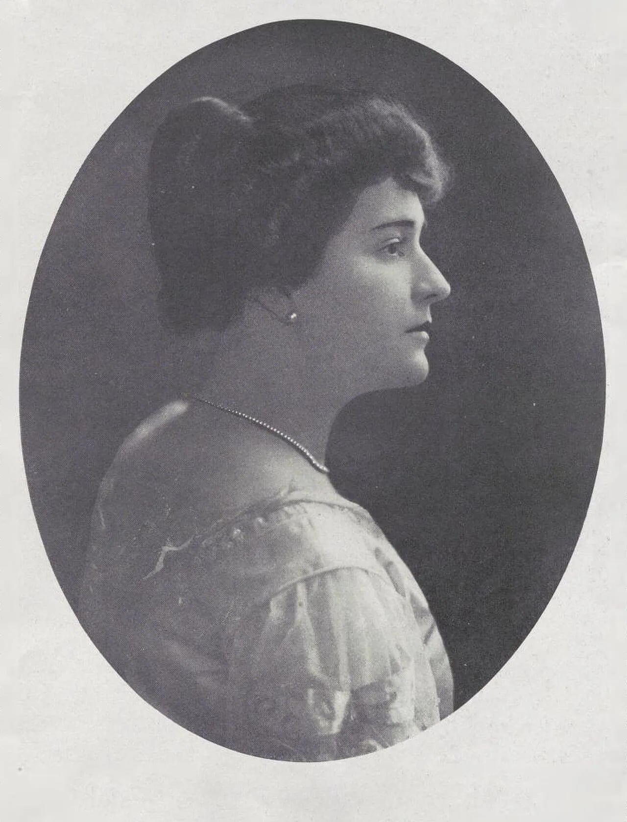 Portrait of Clara Leonardt (1887–1984) – memorial page