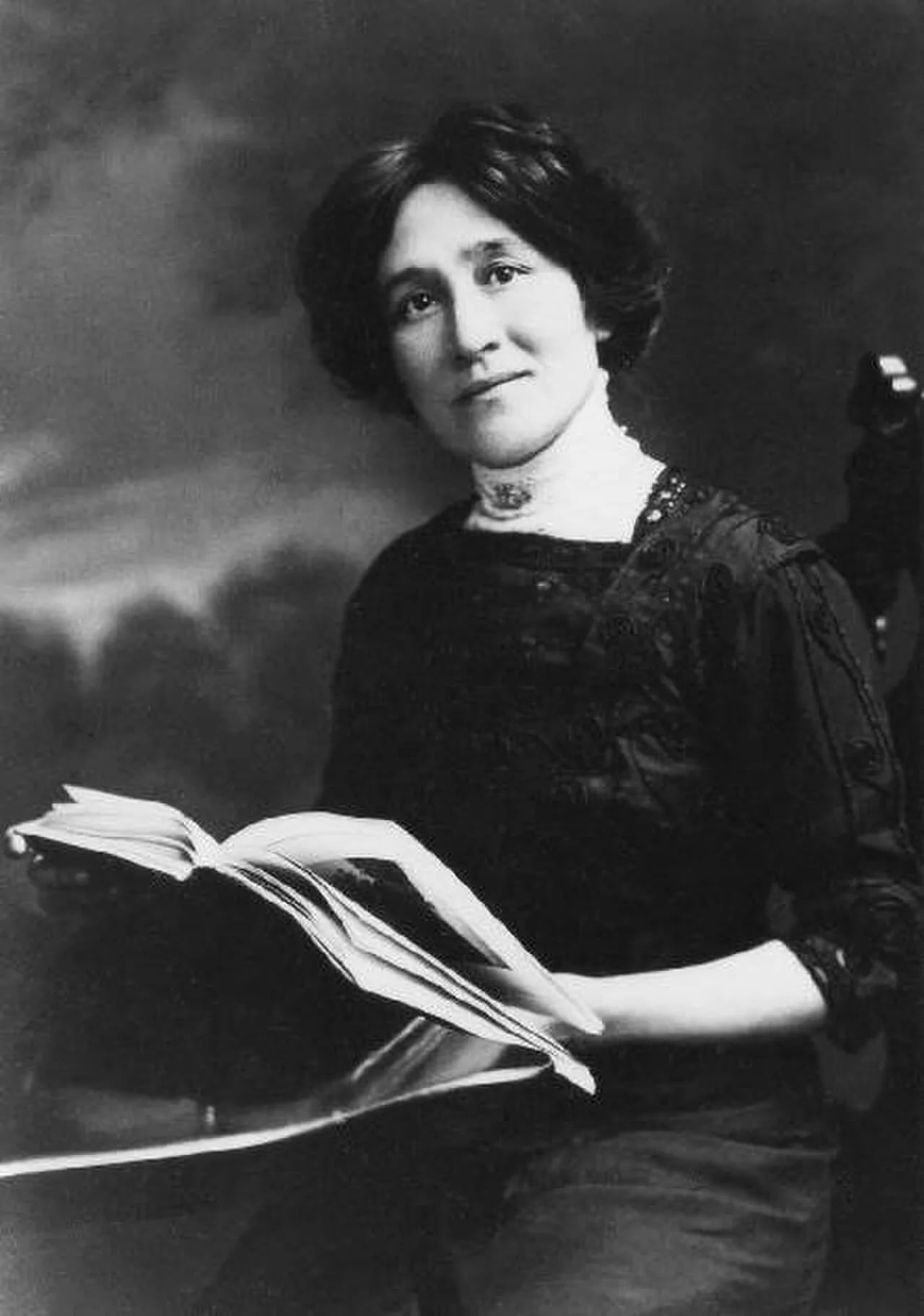 Porträt von Sui Sin Far (1865–1914) – Gedenkseite