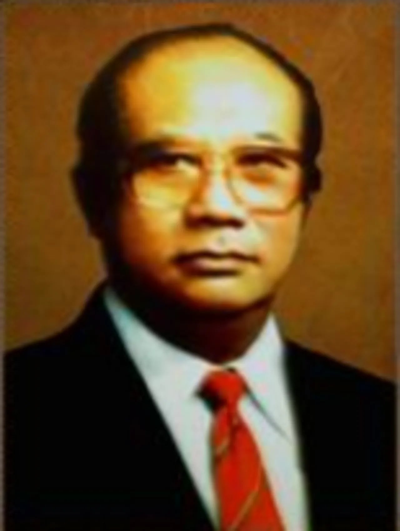 Portrait of Sukadji Ranuwihardjo (1931–2007) – memorial page