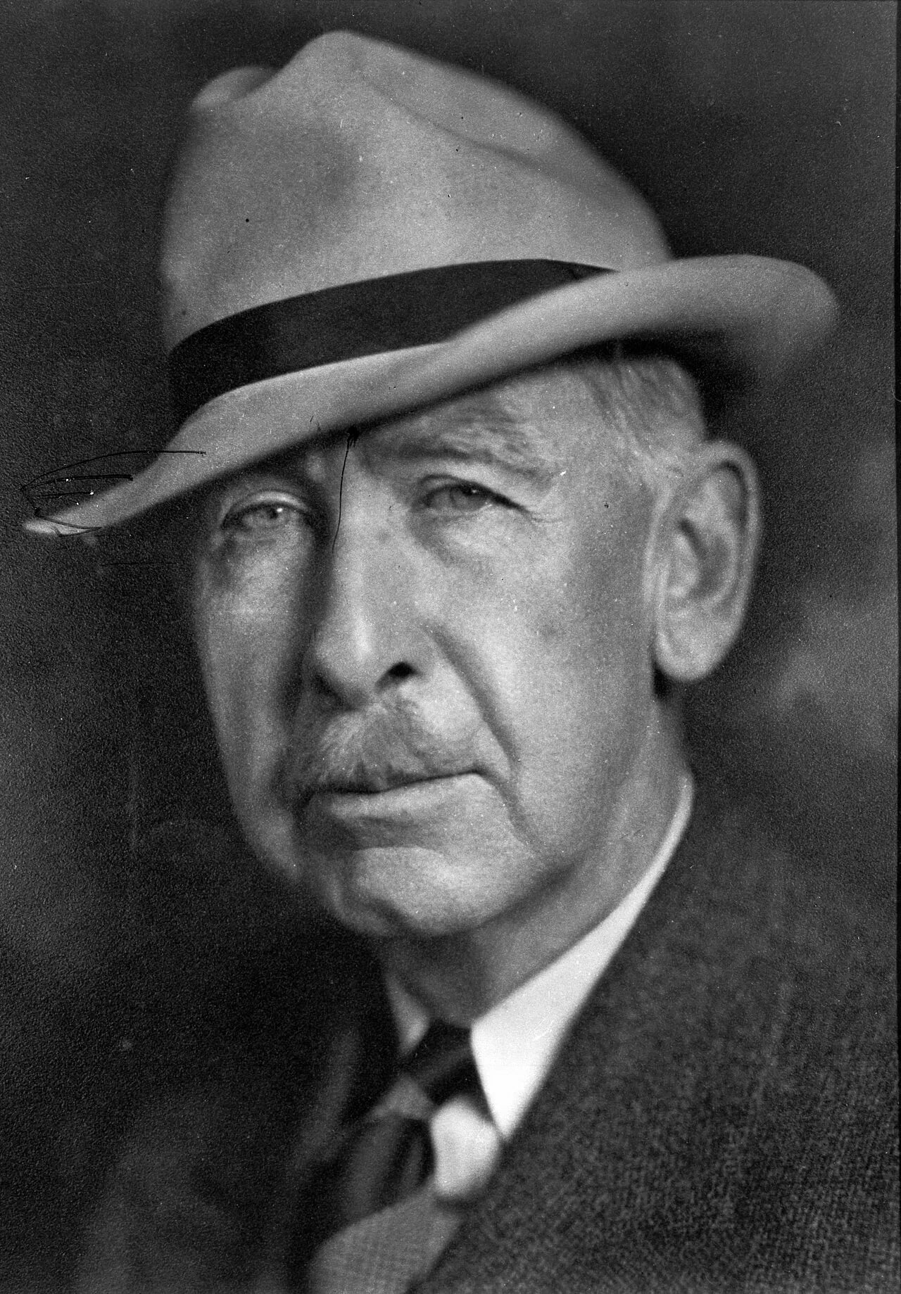 Portrait of Sumner Hunt (1865–1938) – memorial page