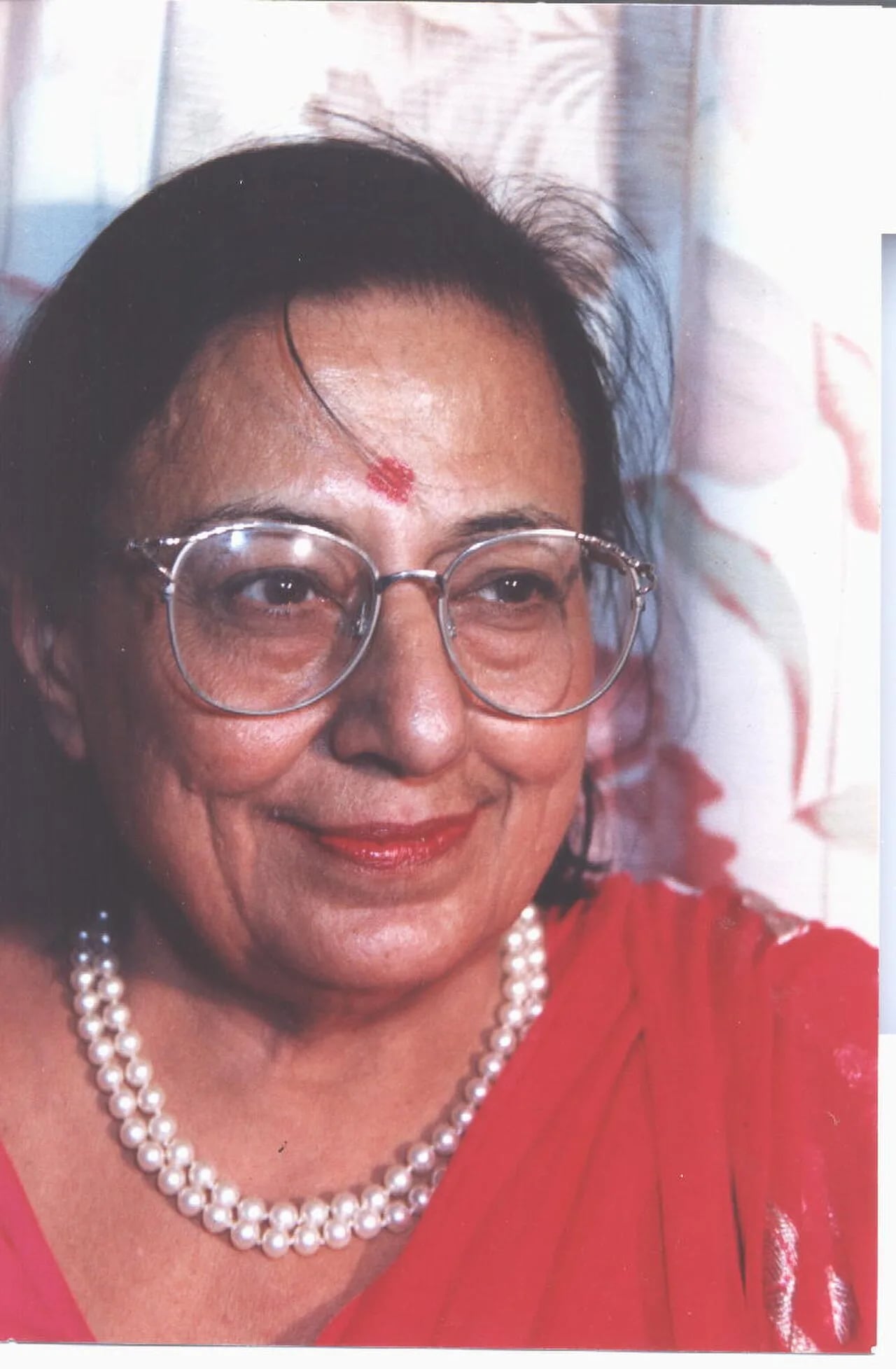 Porträt von Sundri Uttamchandani (1924–2013) – Gedenkseite