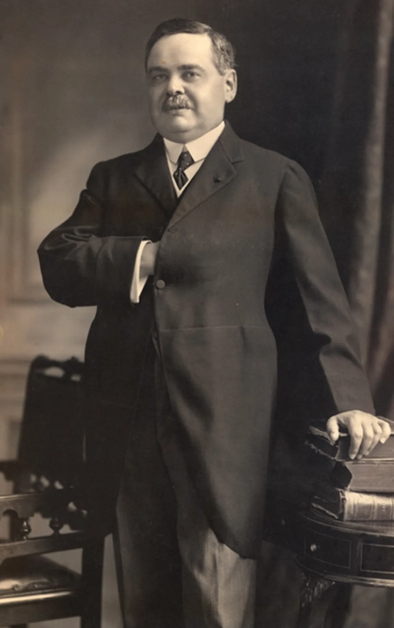 Porträt von Lomer Gouin (1861–1929) – Gedenkseite