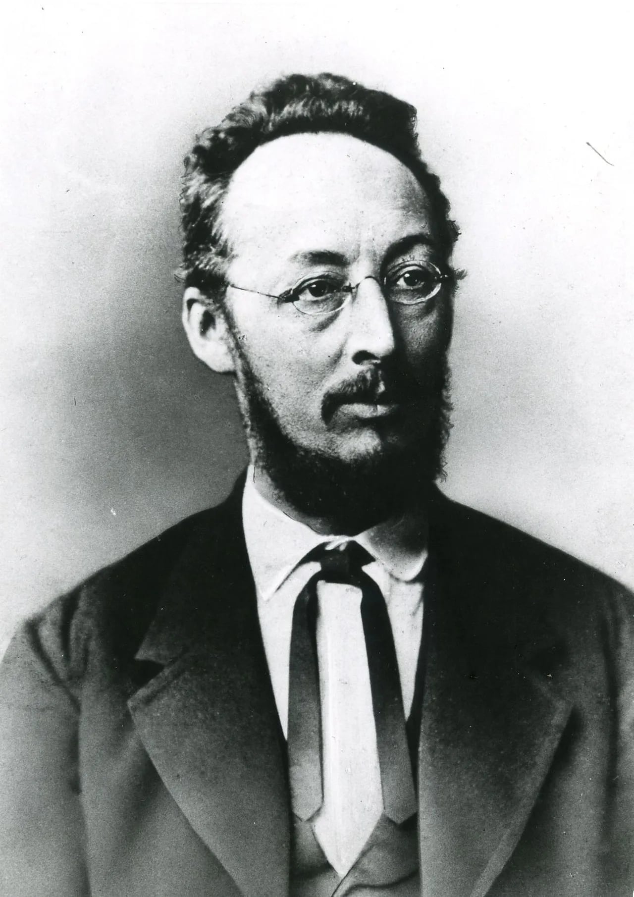 Portrait of August Wilmanns (1833–1917) – memorial page