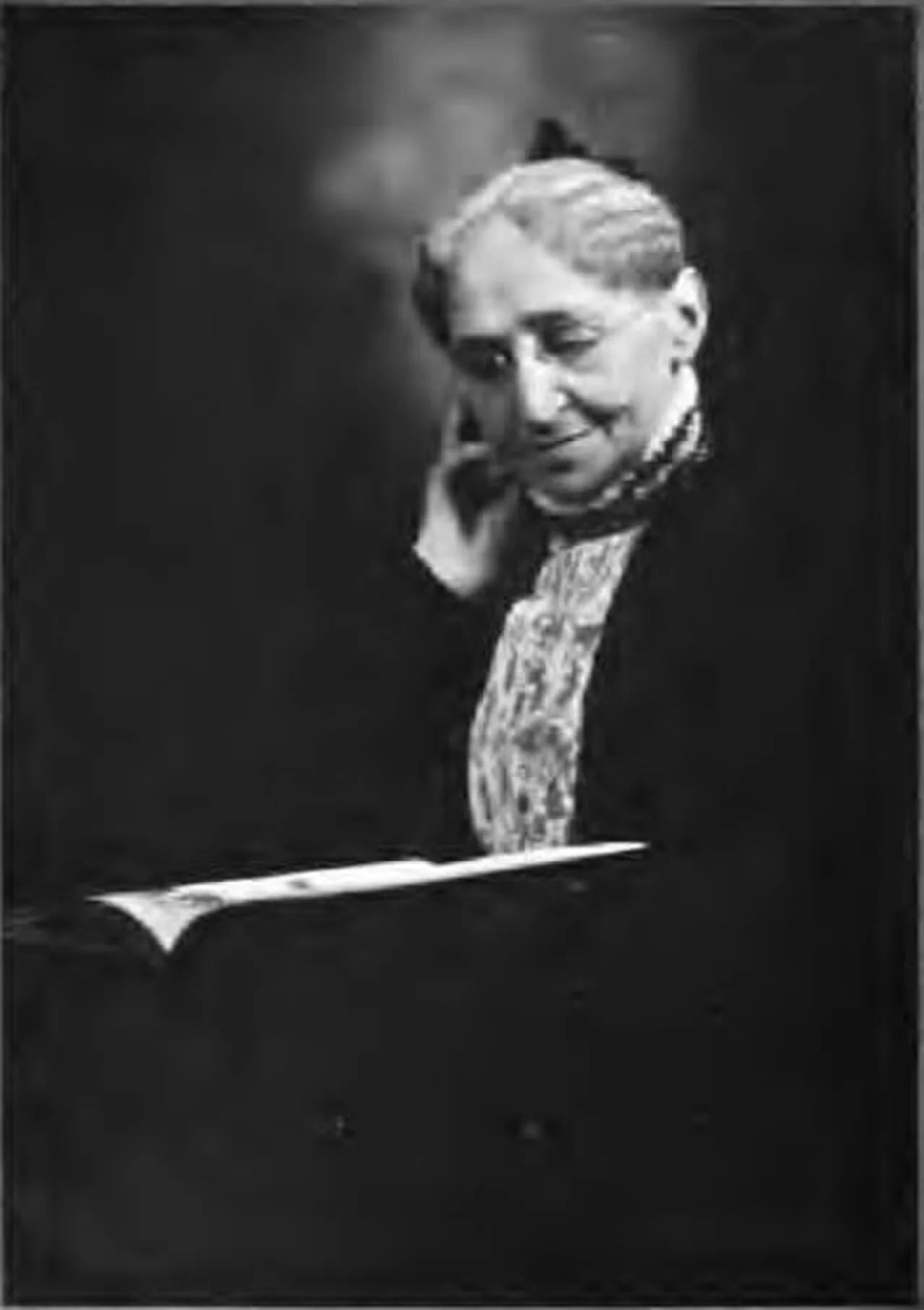 Portrait of Susan Tolman Mills (1826–1912) – memorial page