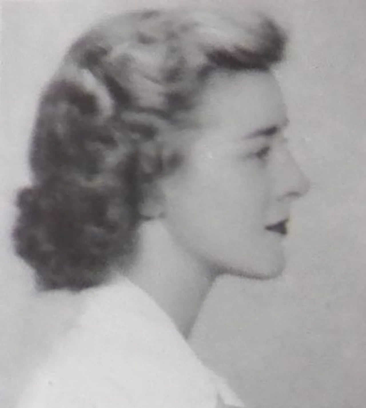 Porträt von Suzanna W. Miles (1922–1966) – Gedenkseite