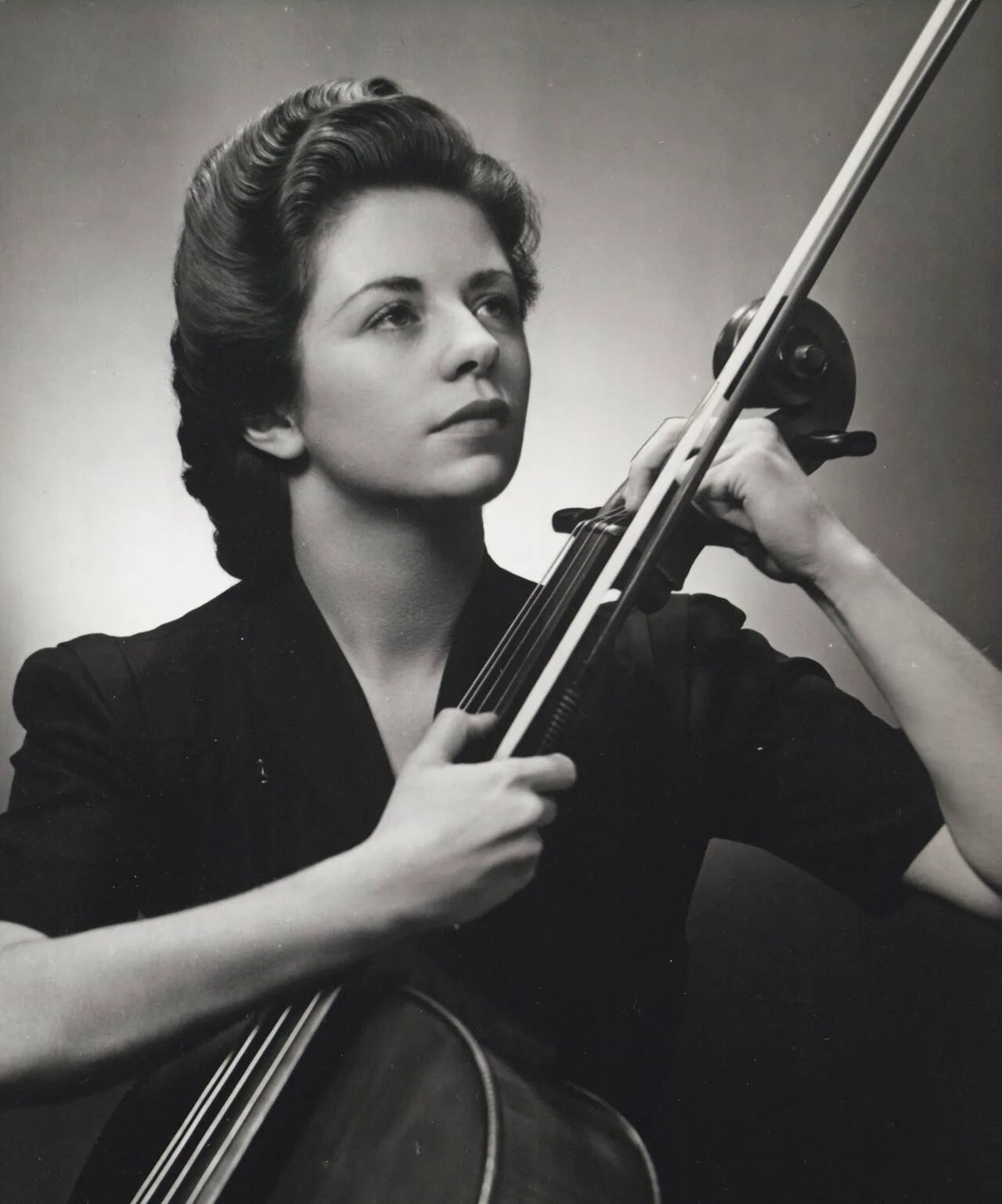 Porträt von Suzette Forgues Halasz (1918–2004) – Gedenkseite