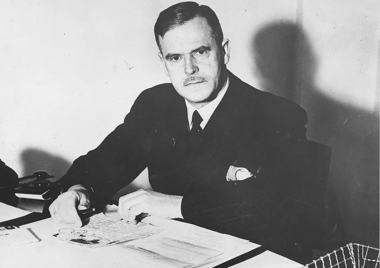 Portrait of Sven Nielsen (1883–1958) – memorial page