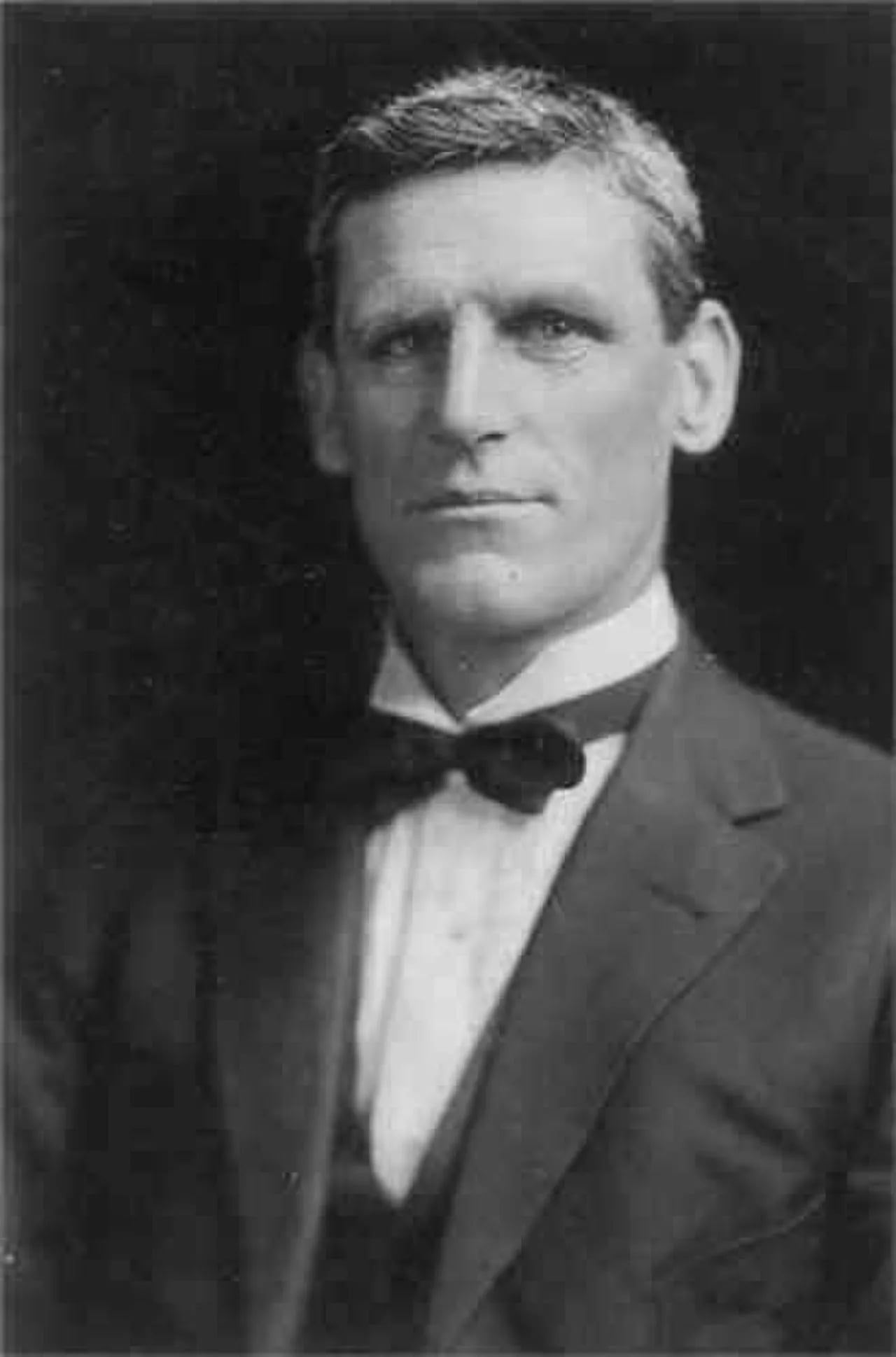 Portrait of Sydney George Smith (1879–1943) – memorial page
