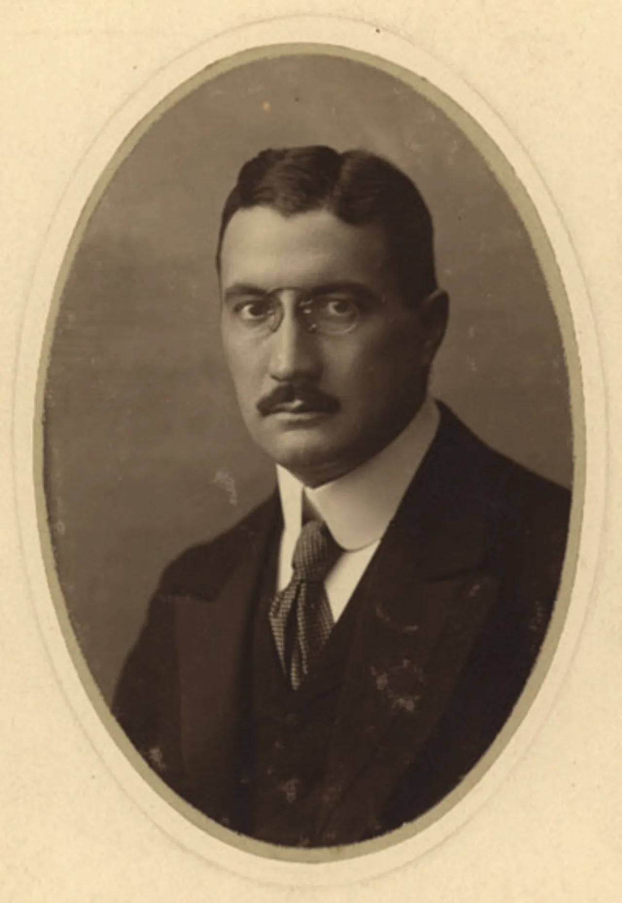 Portrait of Franz Fischer (1877–1947) – memorial page