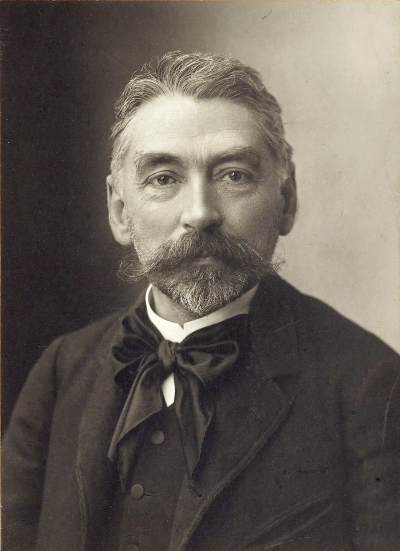 Portrait of Stéphane Mallarmé (1842–1898) – memorial page
