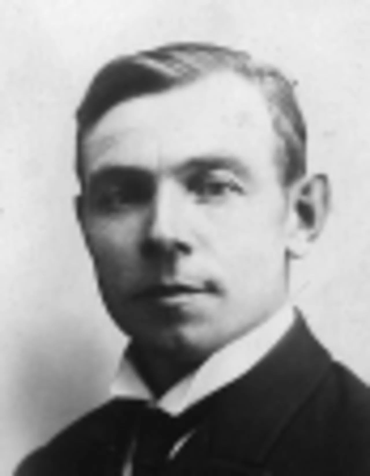 Portrait of Johannes Petersen (1889–1981) – memorial page