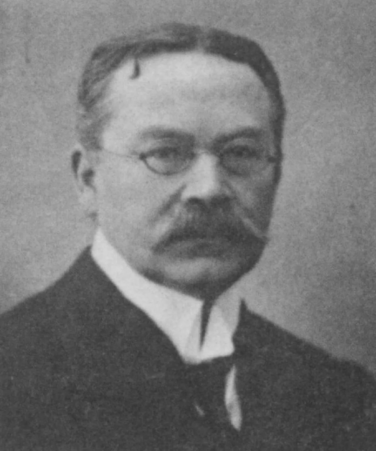 Portrait of Augustin Warlo (1858–1918) – memorial page