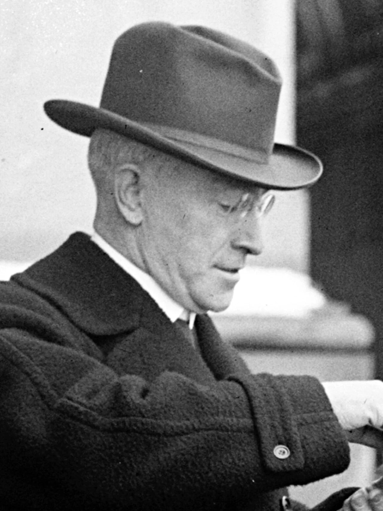 Porträt von John J. Eagan (1872–1956) – Gedenkseite