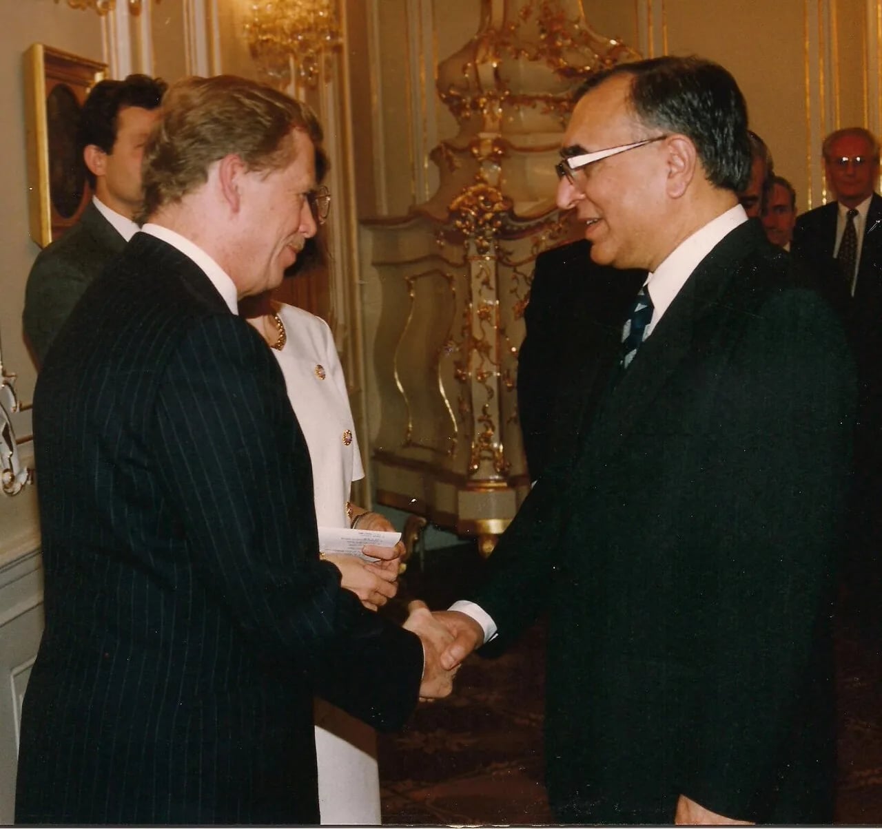Porträt von Tanvir Ahmed Khan (1932–2013) – Gedenkseite