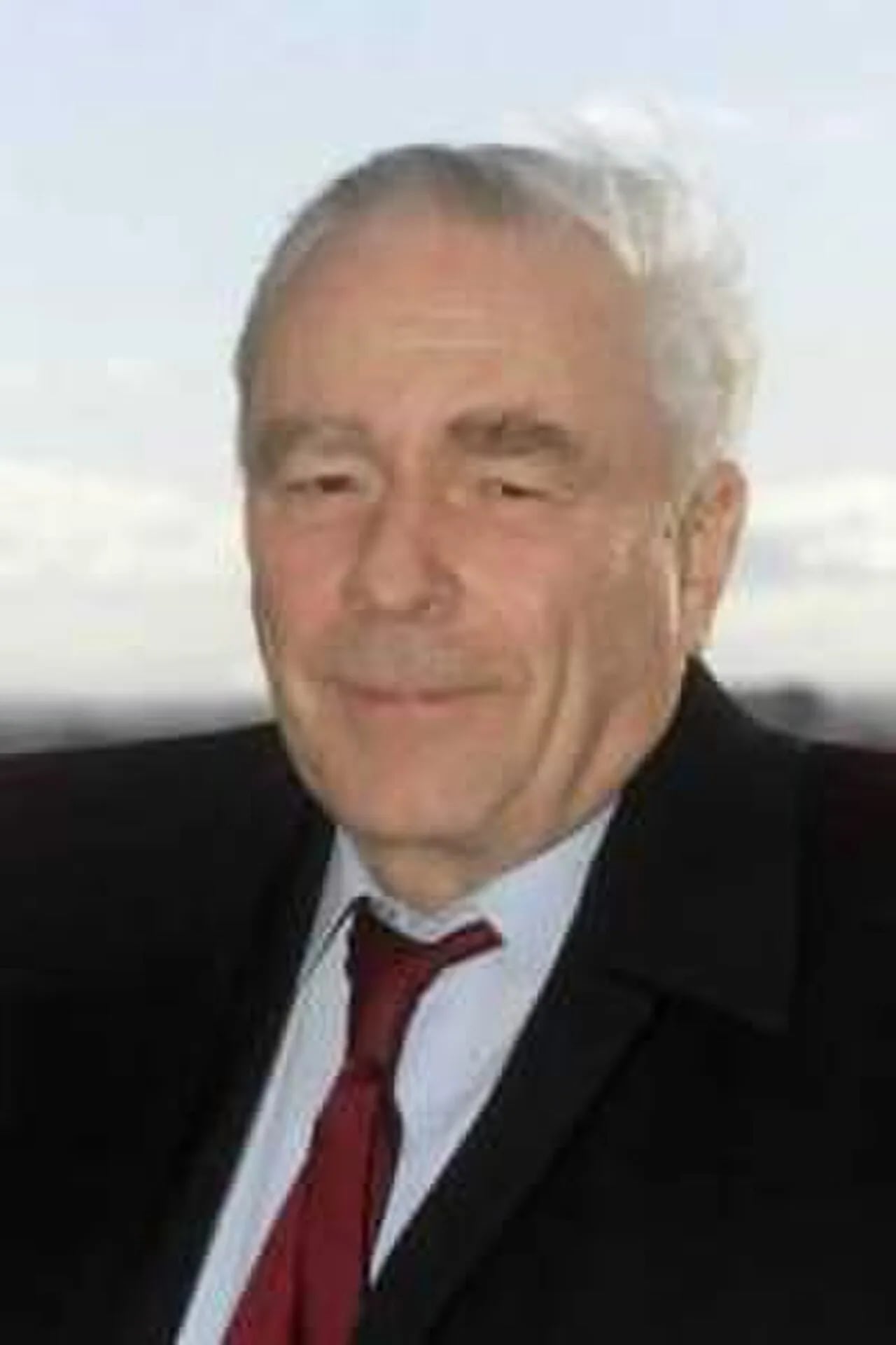 Portrait of Ted Byfield (1928–2021) – memorial page