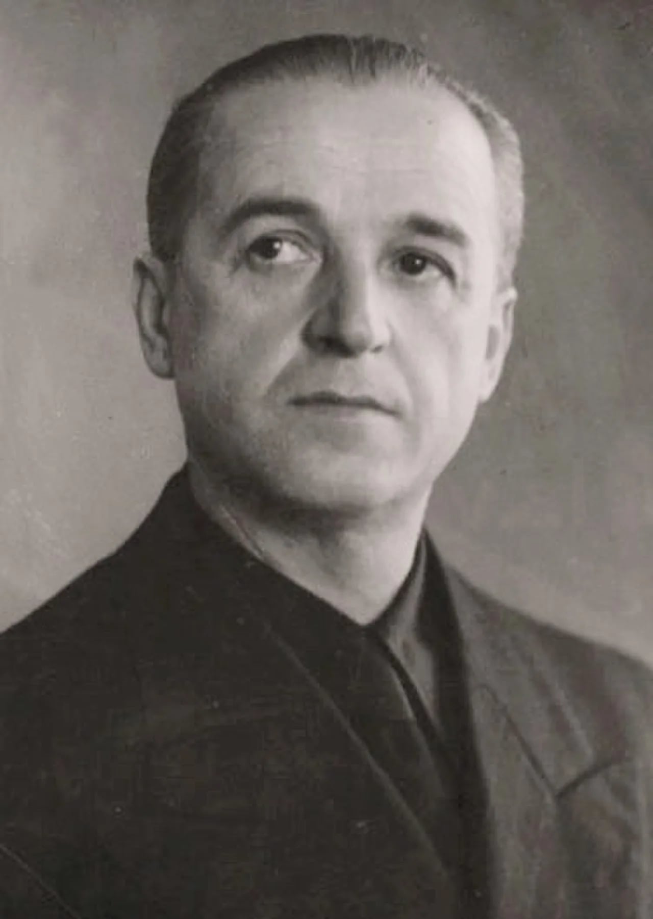 Porträt von Tefik Mborja (1888–1954) – Gedenkseite
