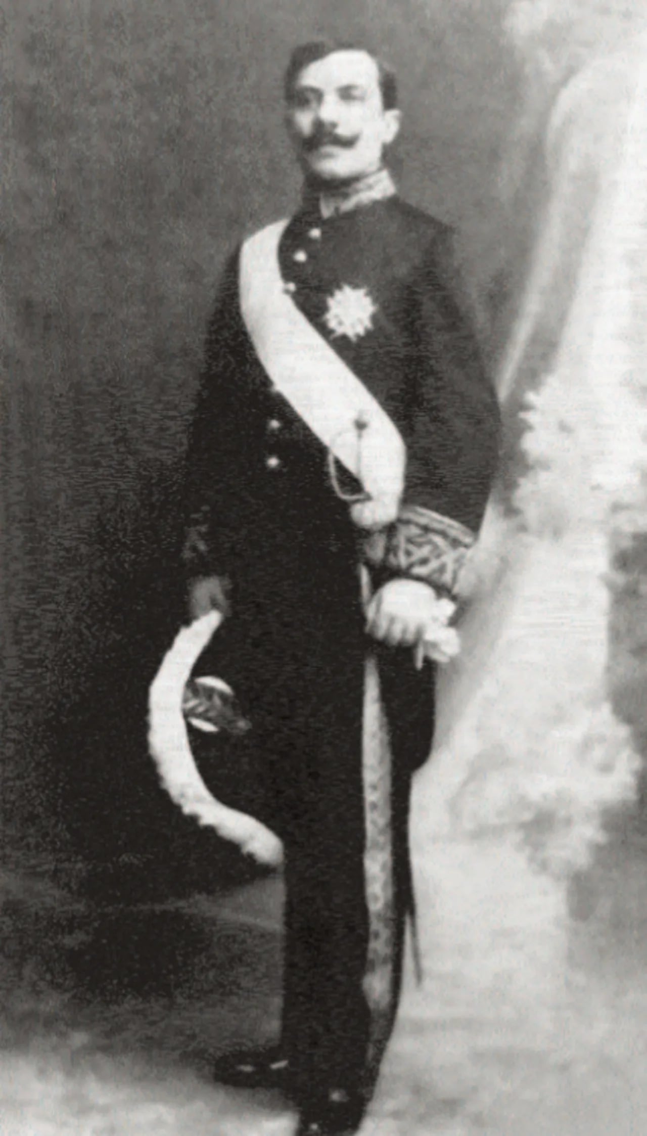 Portrait of José Capelo Franco Frazão (1872–1940) – memorial page
