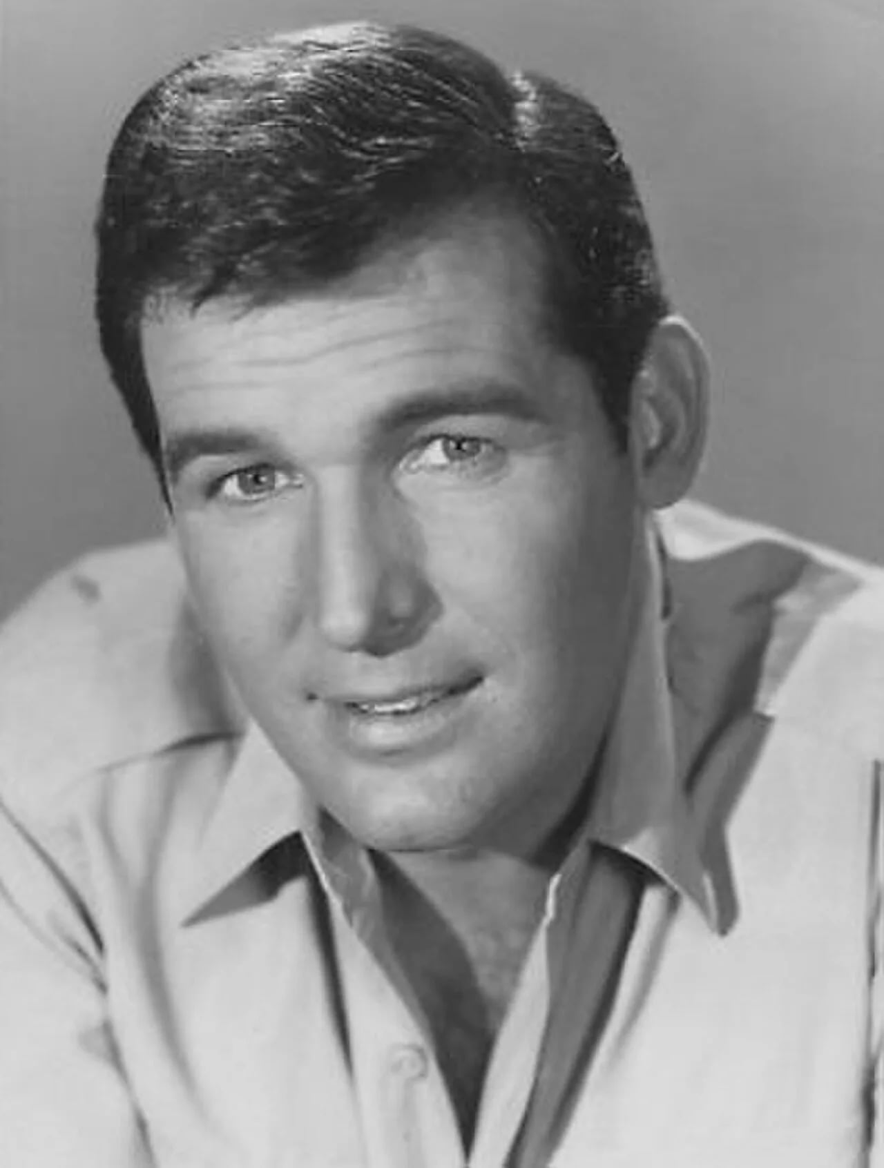 Portrait of Brian Kelly (1931–2005) – memorial page