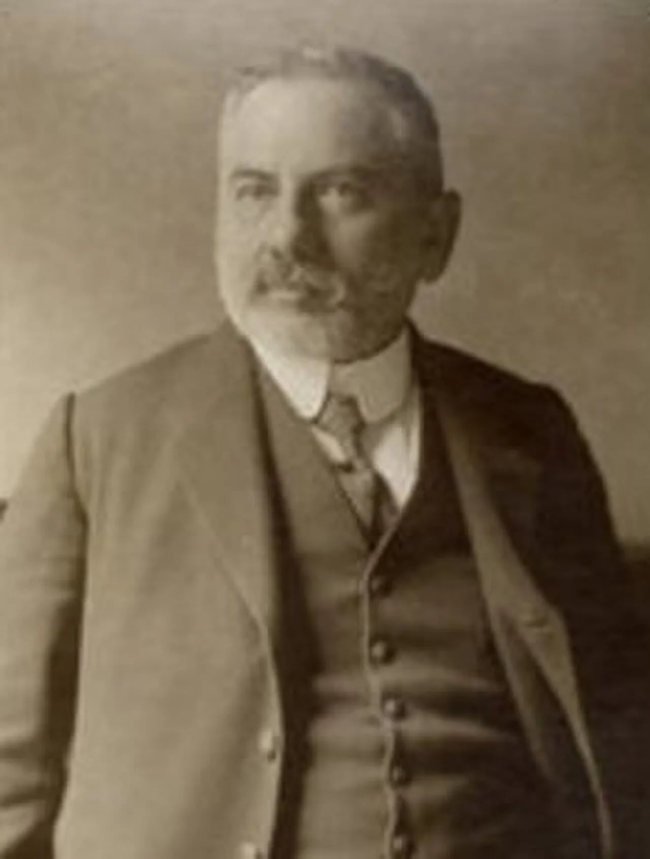 Porträt von Dávid Angyal (1857–1943) – Gedenkseite