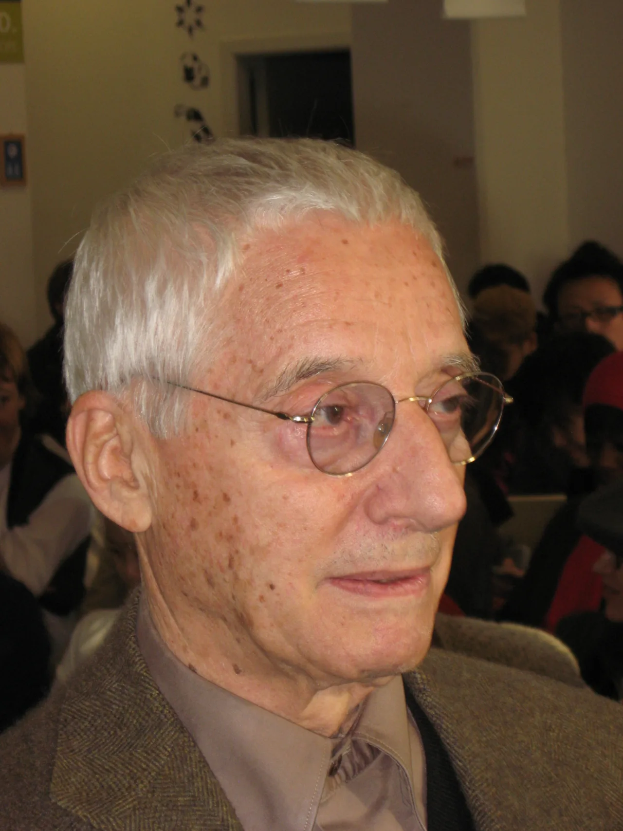 Portrait of Alessandro Mendini (1931–2019) – memorial page