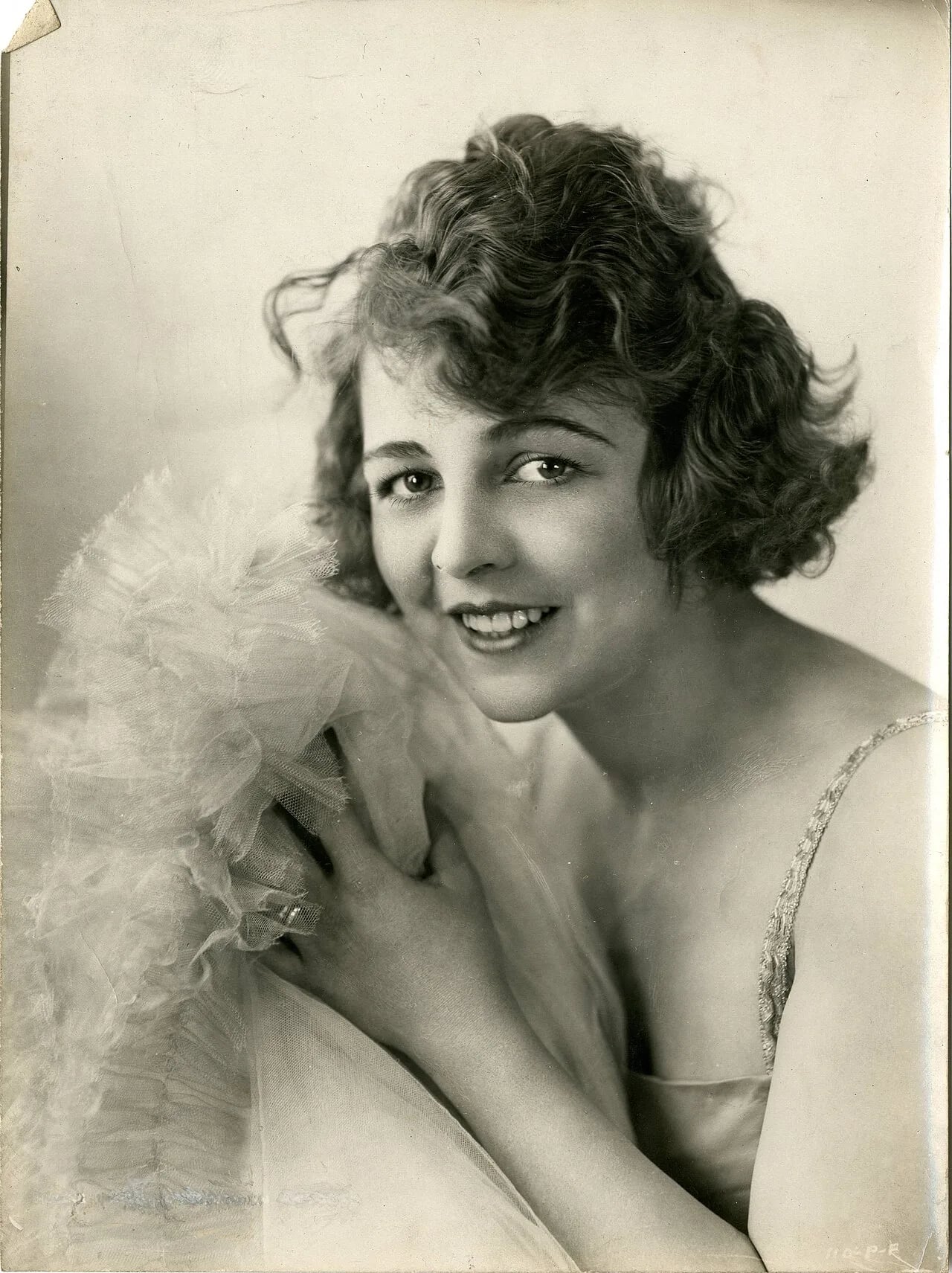 Portrait of Helene Chadwick (1897–1940) – memorial page