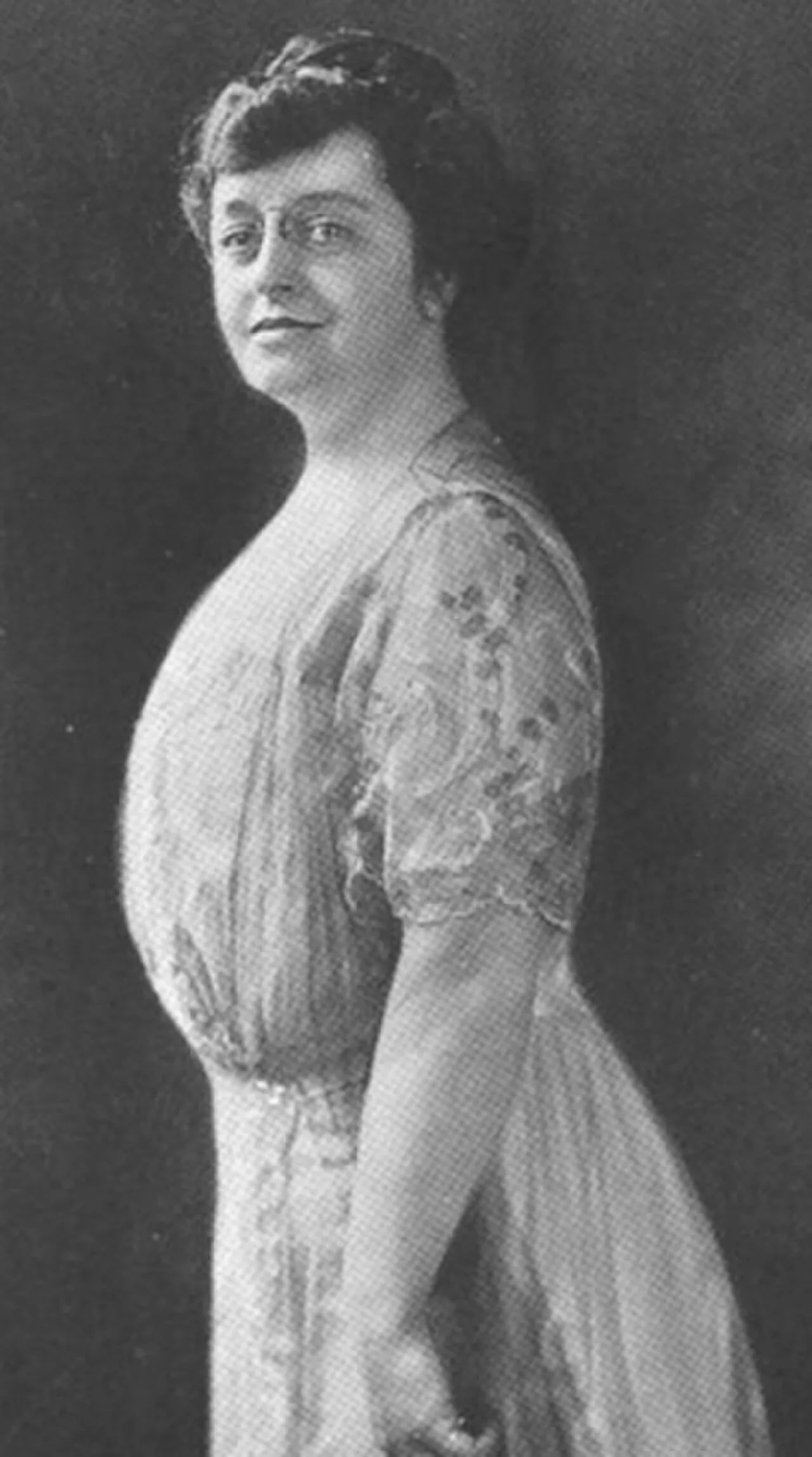 Porträt von Carolyn Beebe (1873–1950) – Gedenkseite