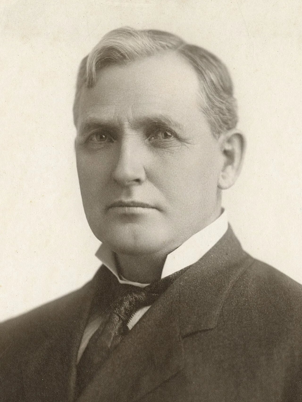 Portrait of James Gillett (1860–1937) – memorial page