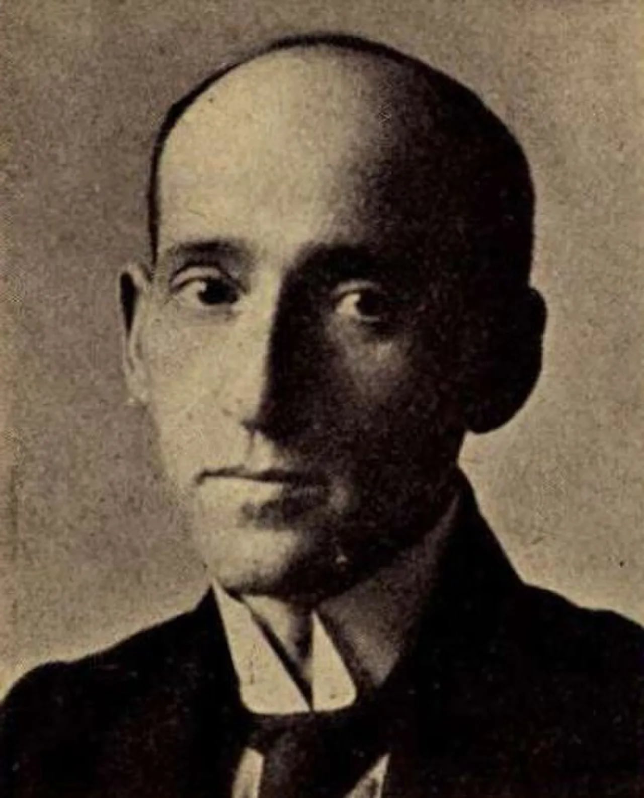 Portrait of Péter Ujvári (1869–1931) – memorial page