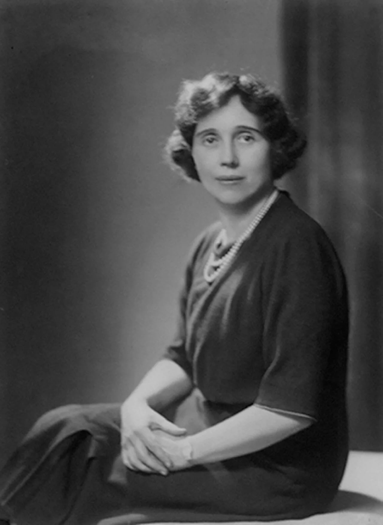 Porträt von Thelma Cazalet-Keir (1899–1989) – Gedenkseite